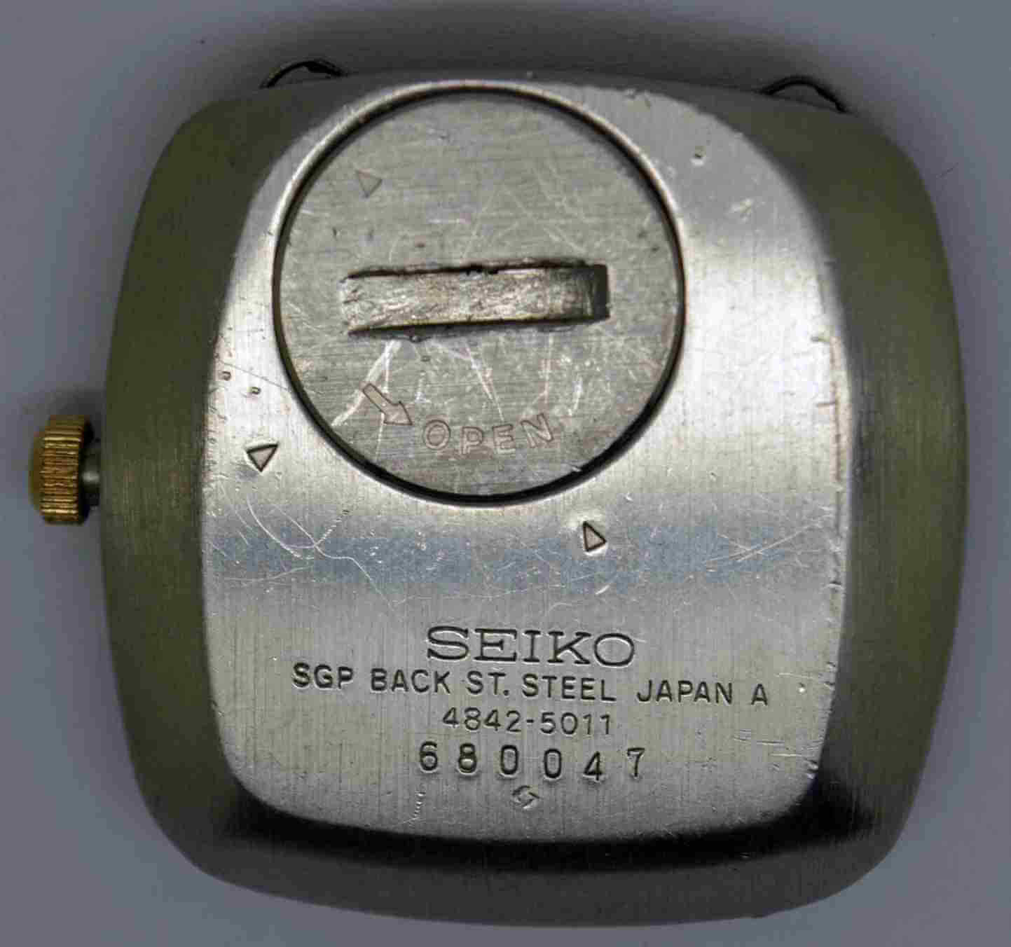 VTG SEIKO GRAND QUARTZ Movement & Case Back. Ref: 4842-5011. For Parts
