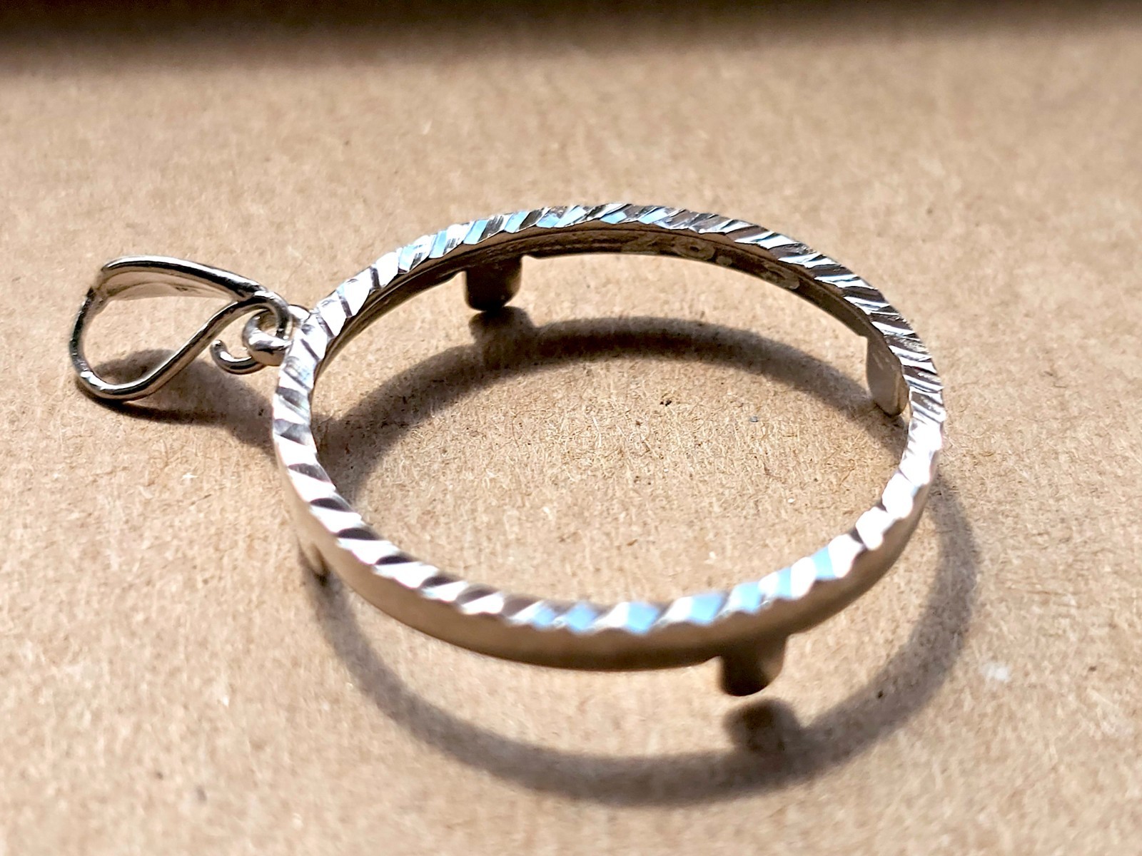 925 Sterling Silver Prong Back Diamond Cut Bezel for 26mm Coins