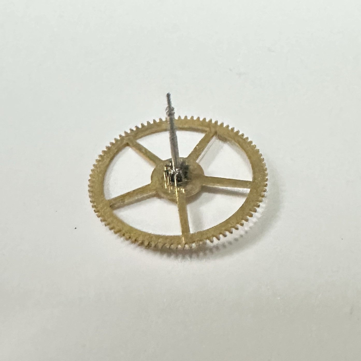 241 698 NOS FOURTH WHEEL SWEEP SECOND WHEEL FOR VINTAGE SEIKO 6601