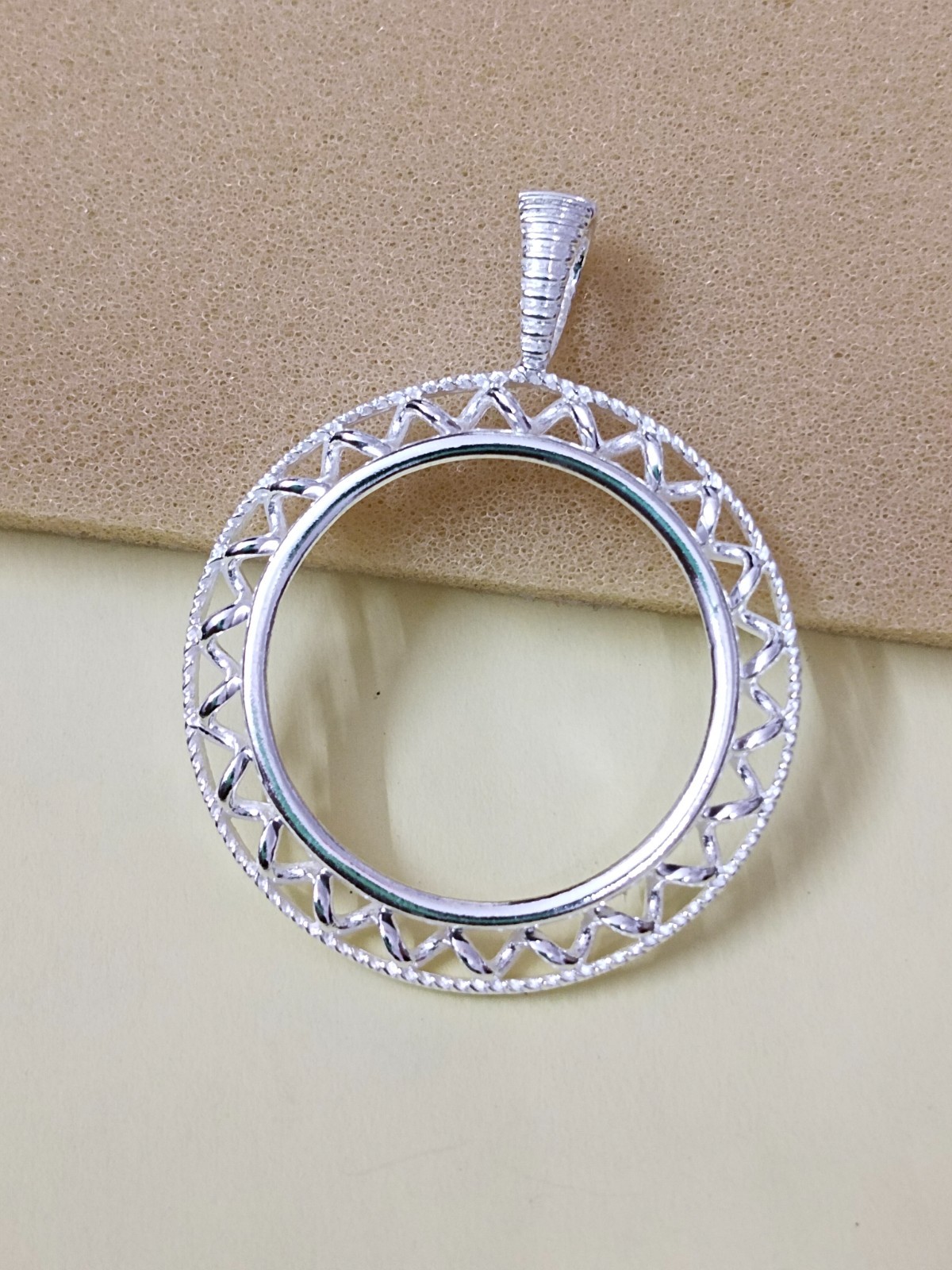 925 Sterling Silver Round Bezel Pendant Blank Bezel holder Coin Connector