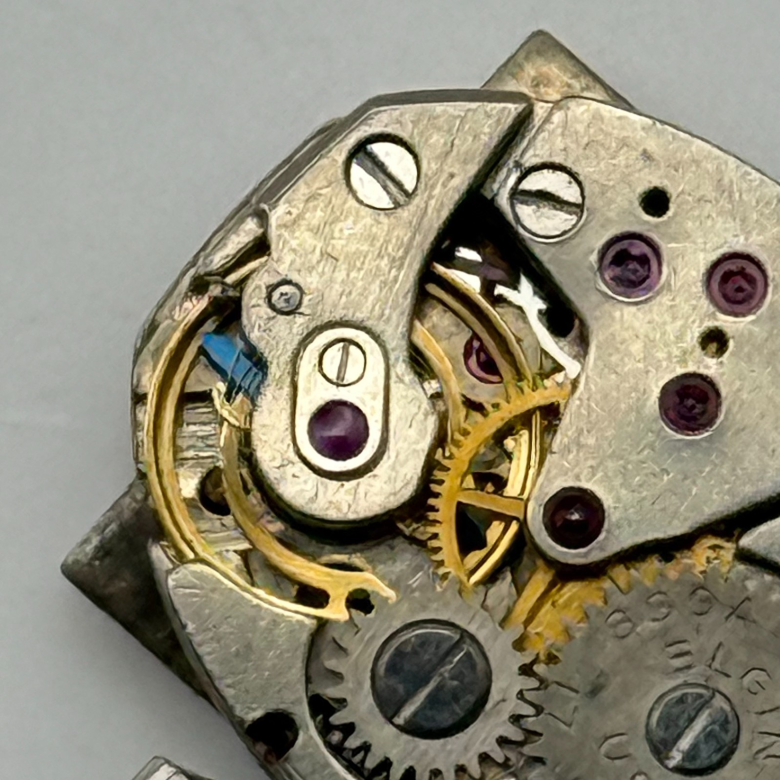 Elgin 833A Watch Movement American Manual Wind Vintage Parts Repair 13.3mm