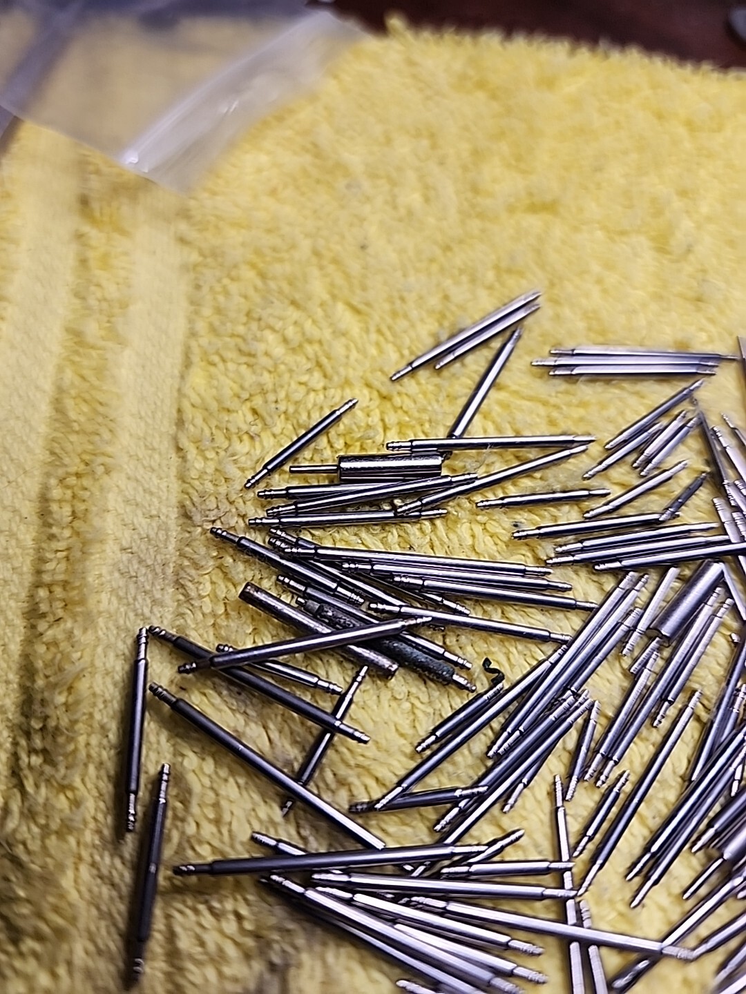 Vintage HUGE Variety LOT of 120+ Wrist Watch Spring Bars Varying Sizes Ages