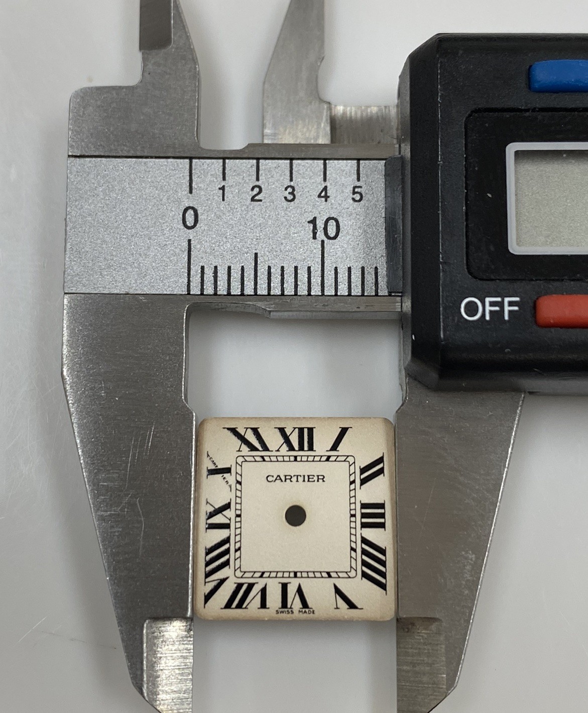 Original Cartier Santos Galbée Cal 157 Ivory Roman Numeral Dial