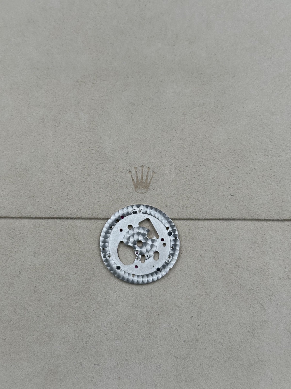 Genuine Rolex Date Indicator Plate Cod. 3136 600 Watch Movement. NOS with Jewel