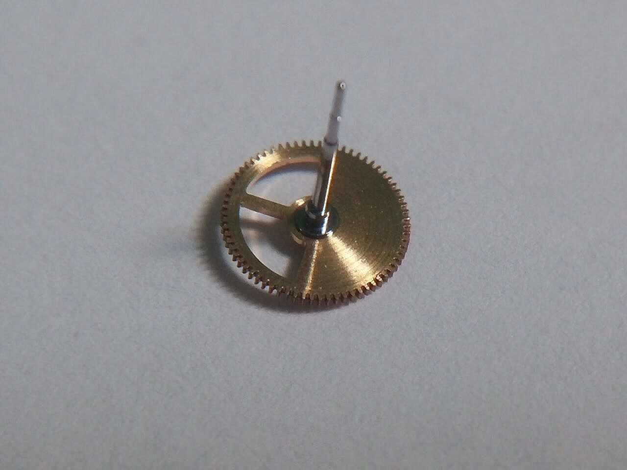 Original ROLEX 4130 820 Chronograph Wheel – YELLOW -RARE – open for watch repair