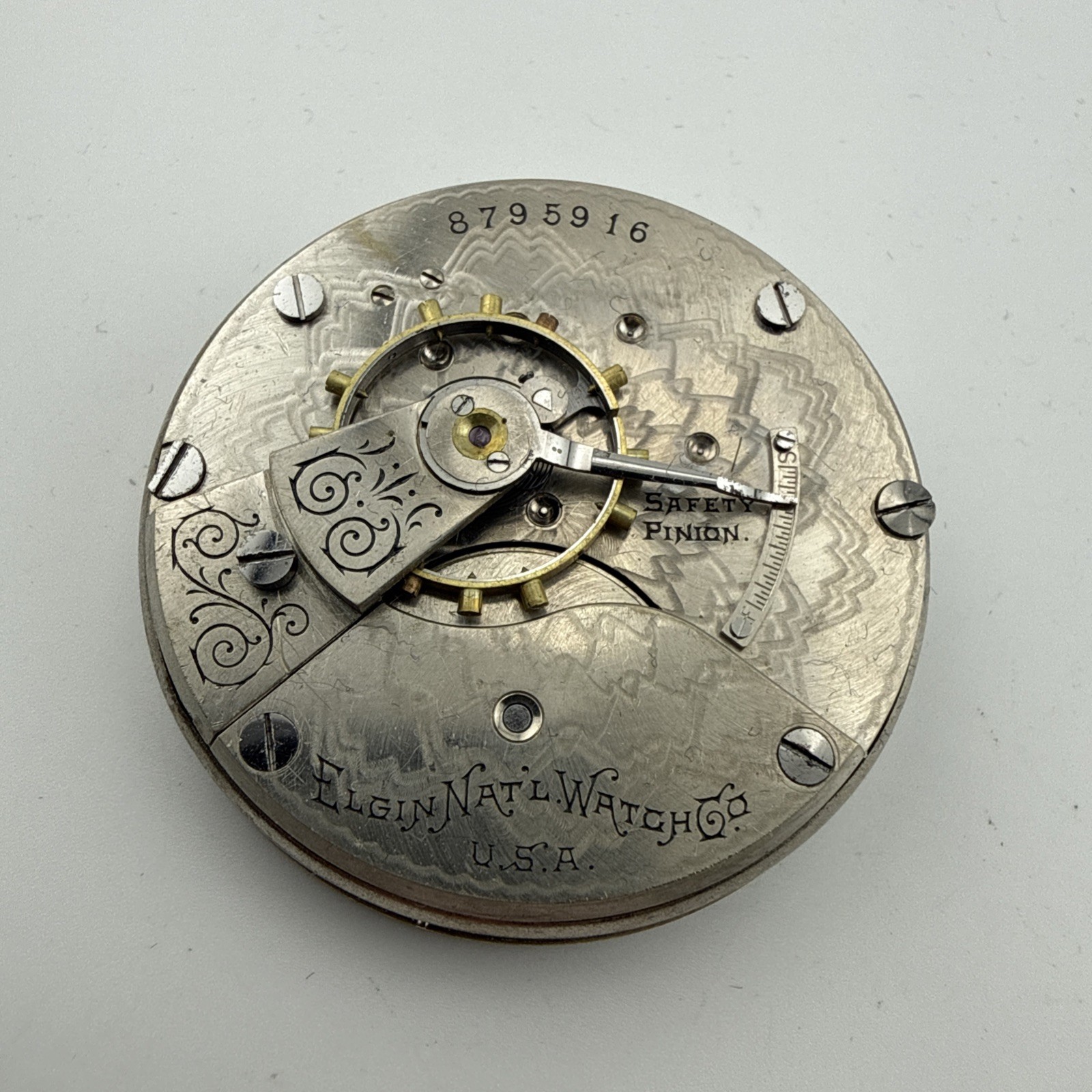 Antique 1900 Elgin 207 7 jewel 18s lever set pocket watch movement Good Balance