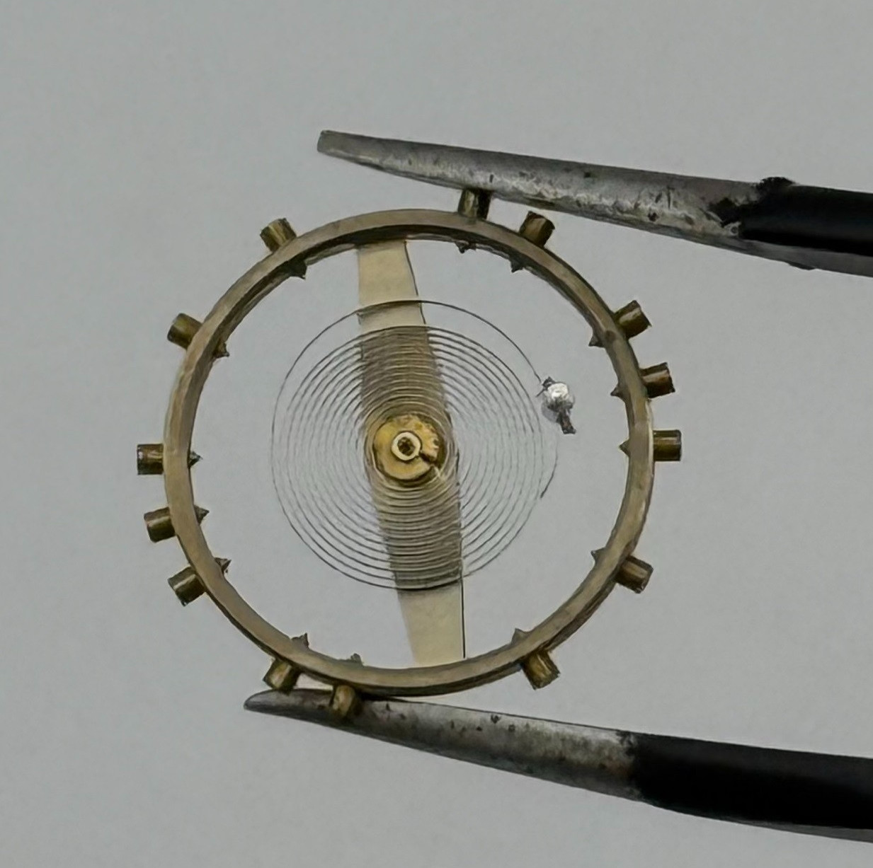 Arogno 90 190 Balance Wheel Complete And Spring Pour Watch Movement Parts NOS
