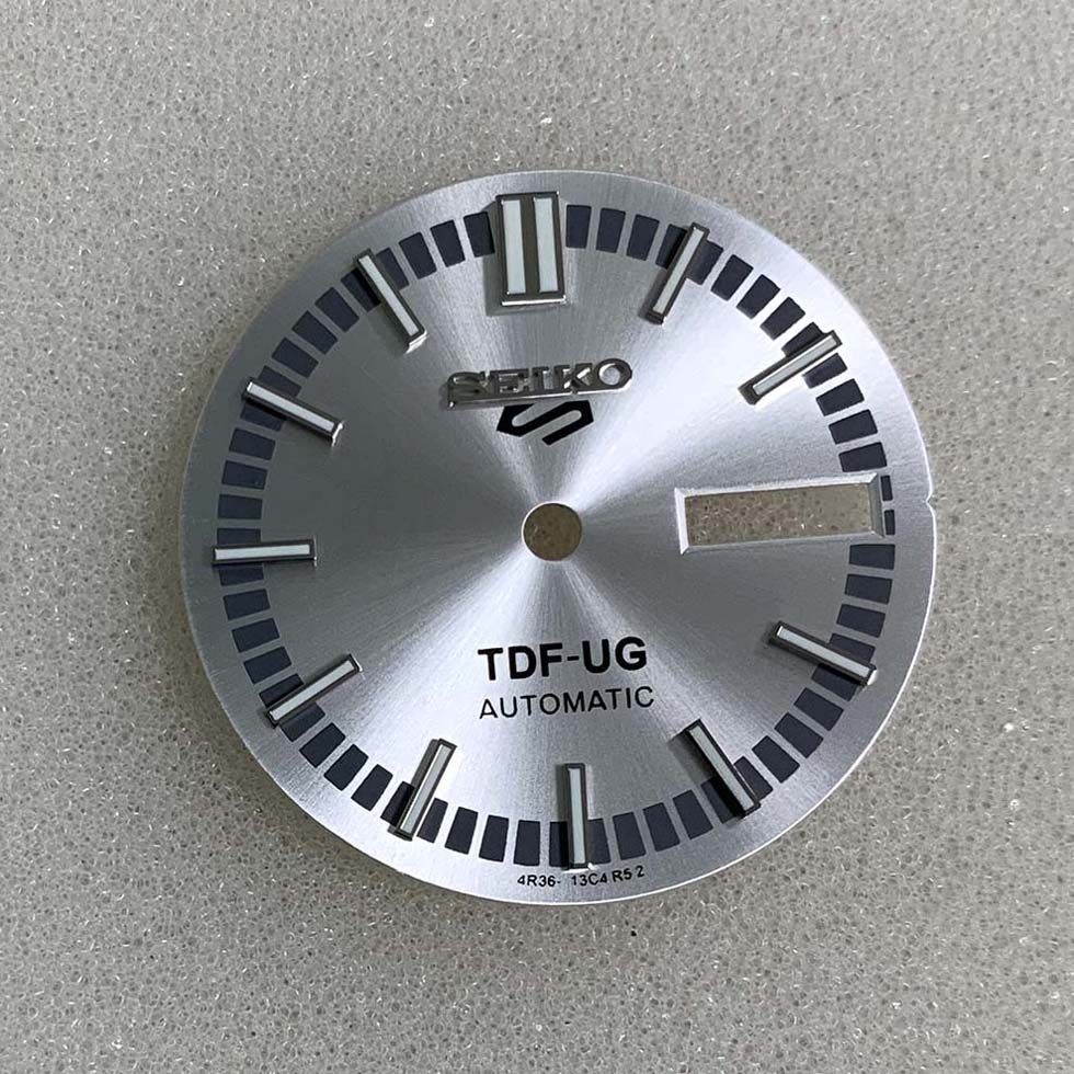 28.5mm Green Luminous Watch Dial Double Calendar for Nh36 Movement Watch Parts