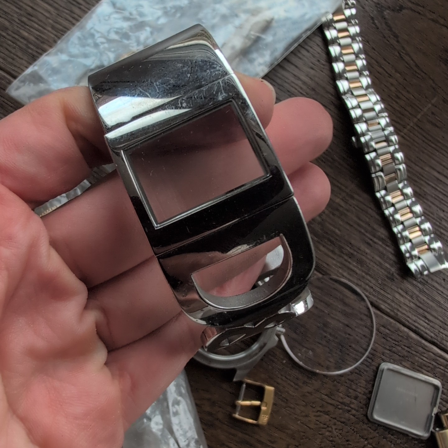Lot of Watch Parts inc D&G, Skagen, Hugo Boss Case (DG11)