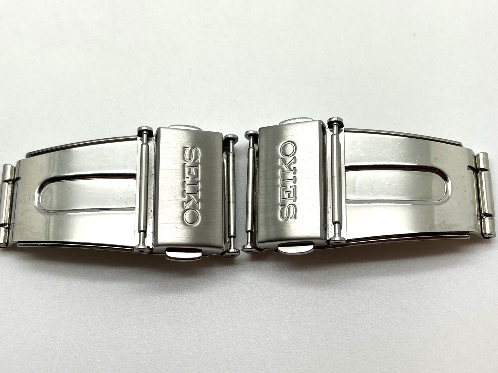 NEW WATCH PARTS SEIKO 19MM MEN’S WATCH BUCKLE STAINLESS STEEL WITH PINS #919