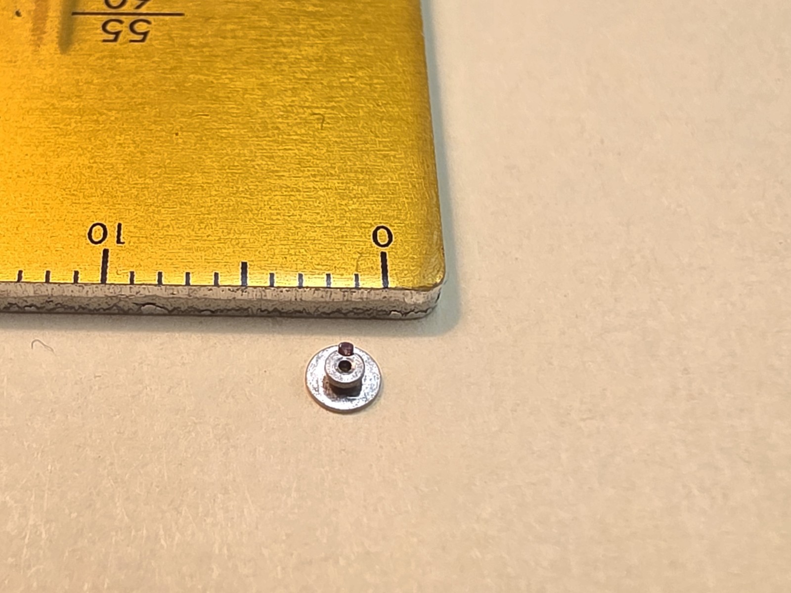 Vintage NOS Swiss Roller W/Jewel-Diameter 2.65mm And Height 1.05mm Parts Spares