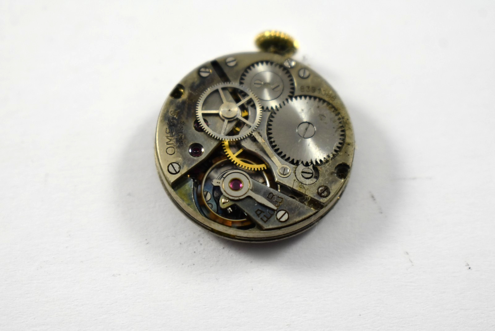 Vintage Omega Sweep Second 23.4 SC Manual Wind Wrist Watch Movement lot.wi
