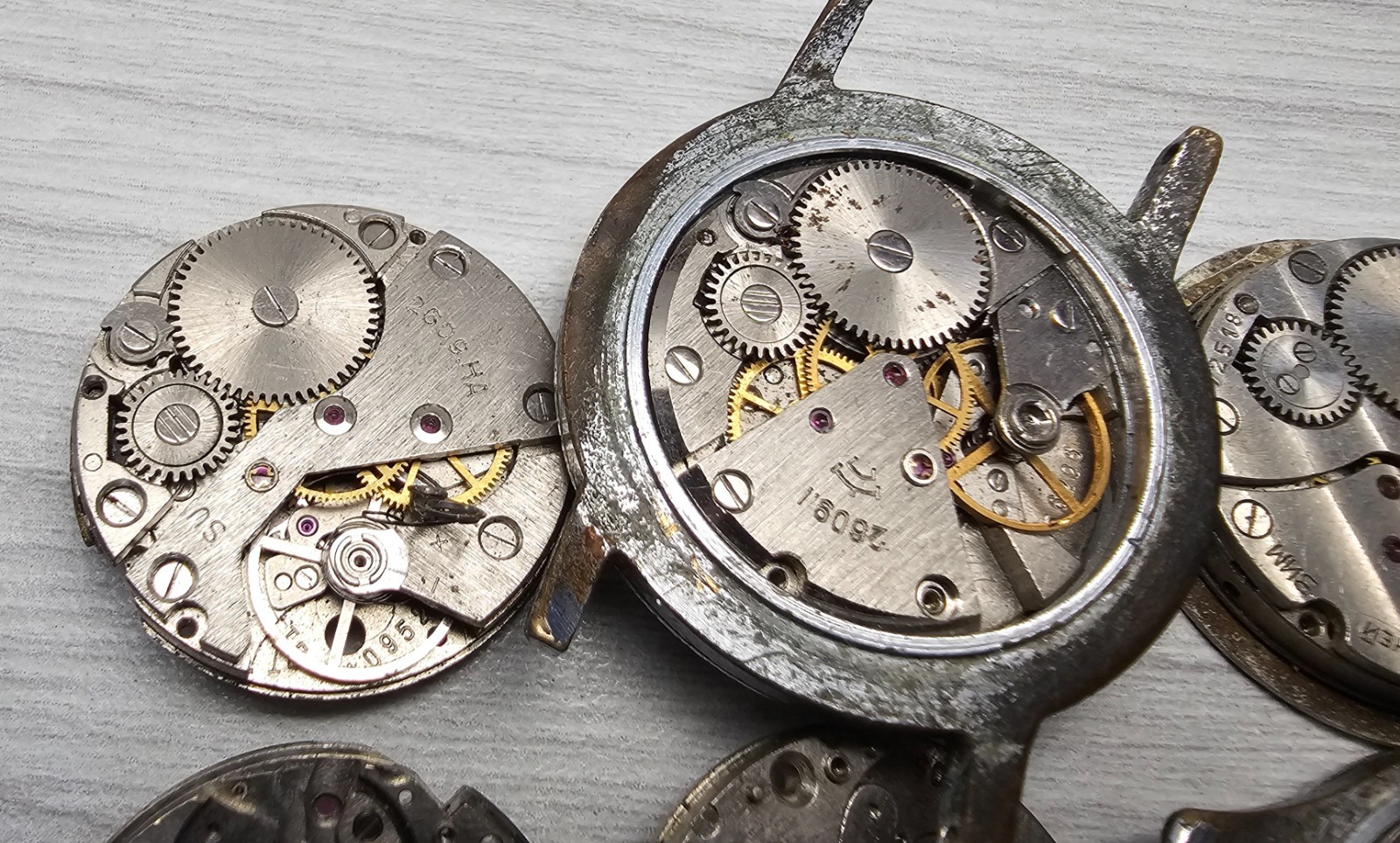 Soviet Vintage Movement Zim Raketa Pobeda USSR Watch Mechanisms for parts