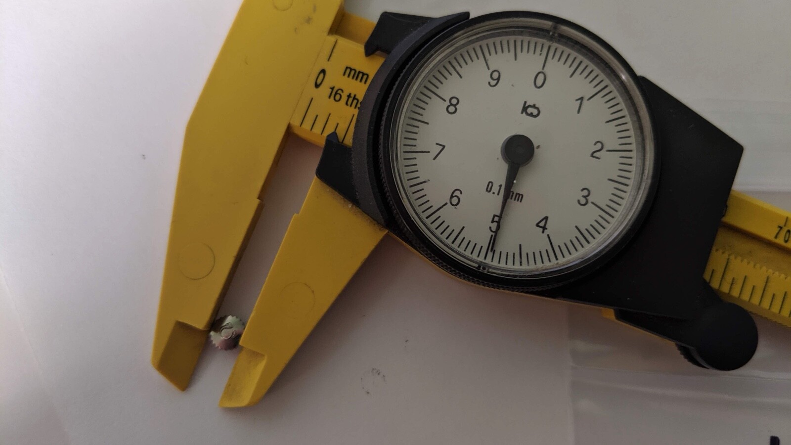 Used Genuine Omega S/S White Crown 4.95mm diameter, dress crown, tap 10 (0.90mm)