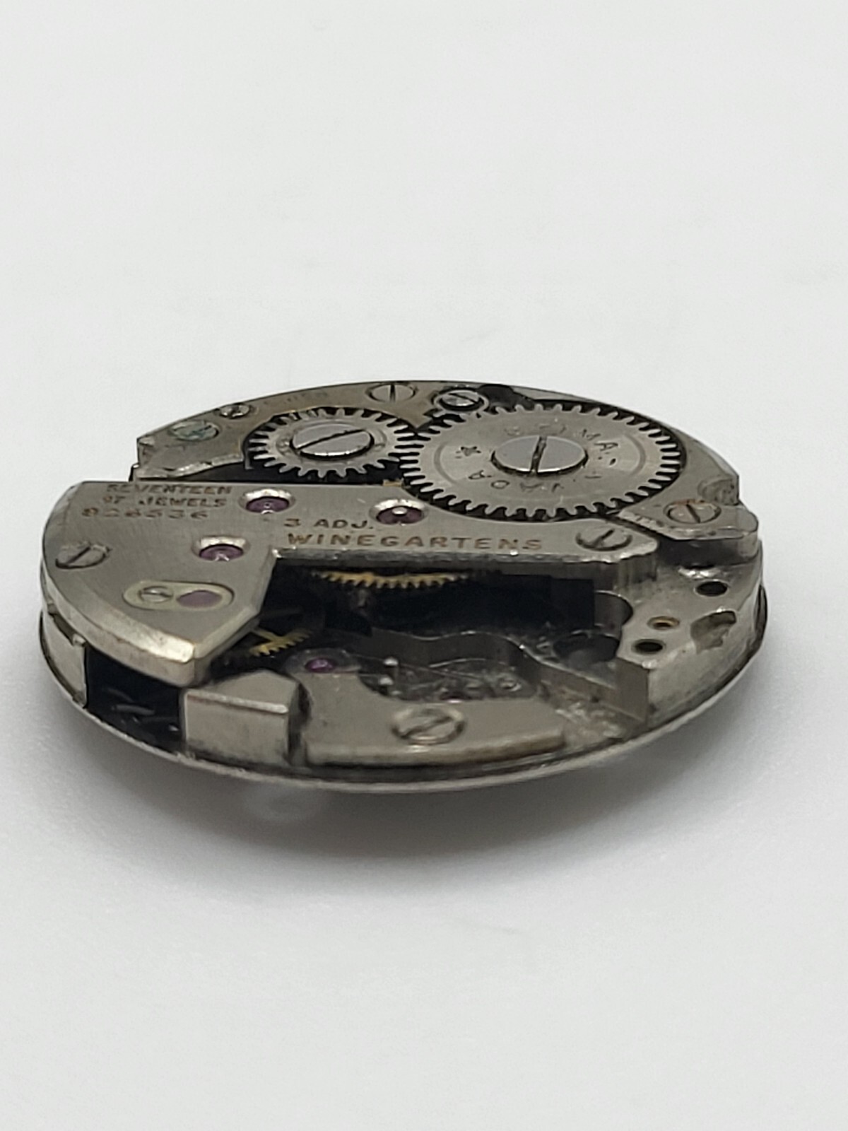 FHF 63 Winegartens Manual Watch Movement Stima-Nivada Swiss 17J 826536 Untested