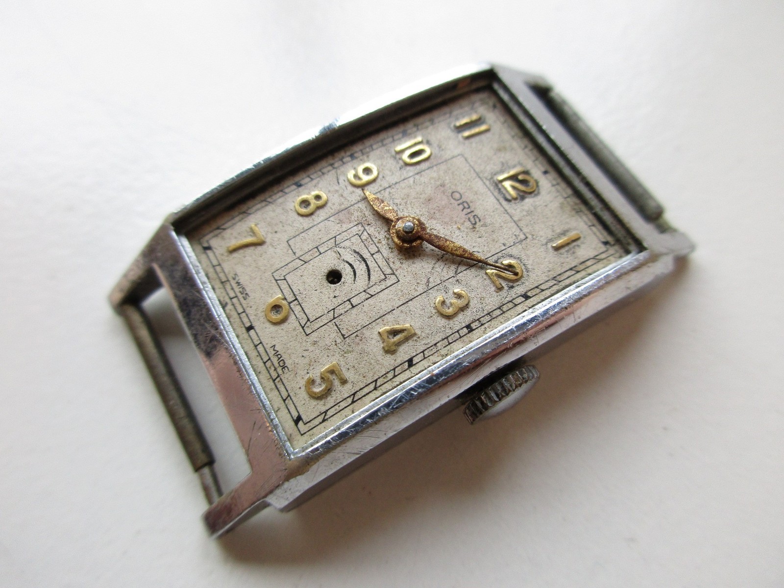 Oris cal. 491 Swiss watch movement in case – for parts