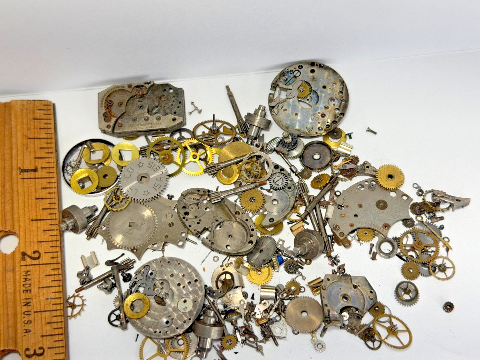 45 Grams VTG Watch Parts Steampunk Wheels Gear Movements Watchmakers Art Lot A