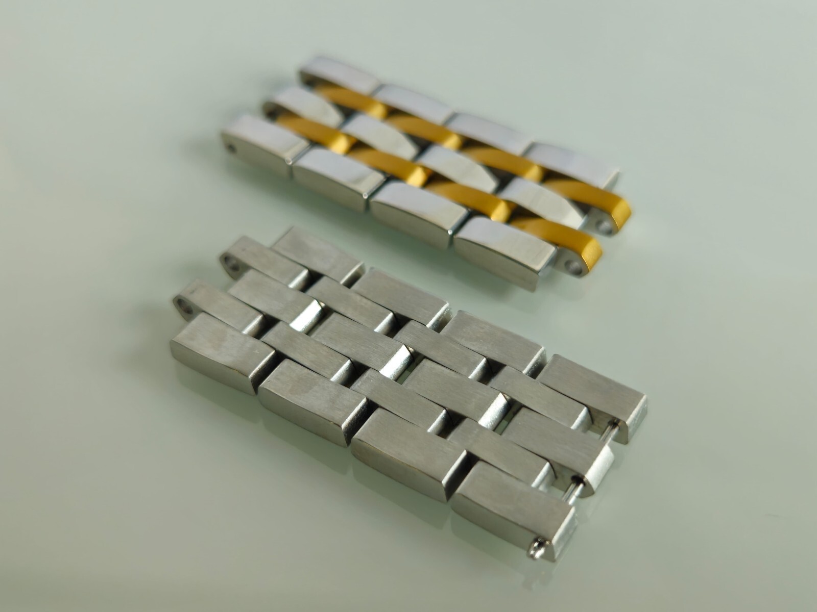 New, TISSOT 19 mm, gold ,4 extra links ,replacement, Prc200, Prs200, Etc.