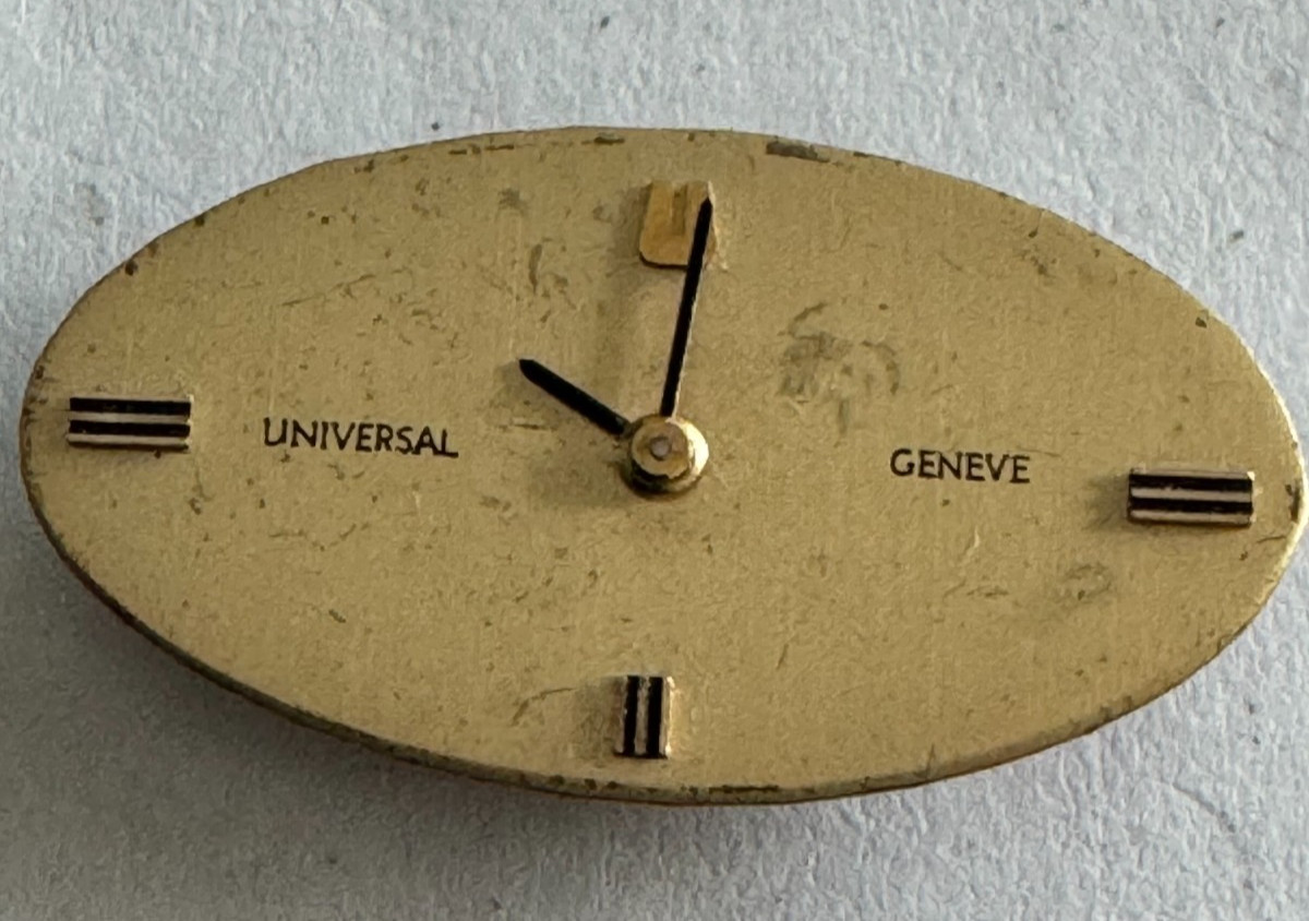 VINTAGE LADIES UNIVERSAL GENEVE WRISTWATCH MOVEMENT RUNS GOOD CAL. 04