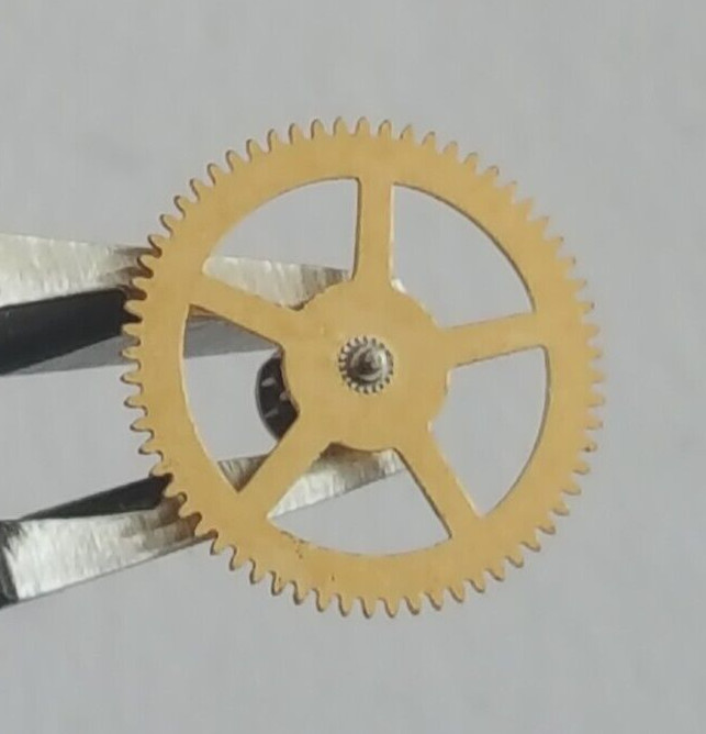 AS Caliber 2061 Part Number 200/1 (Large Driving Wheel With Canon Pinion Offset)