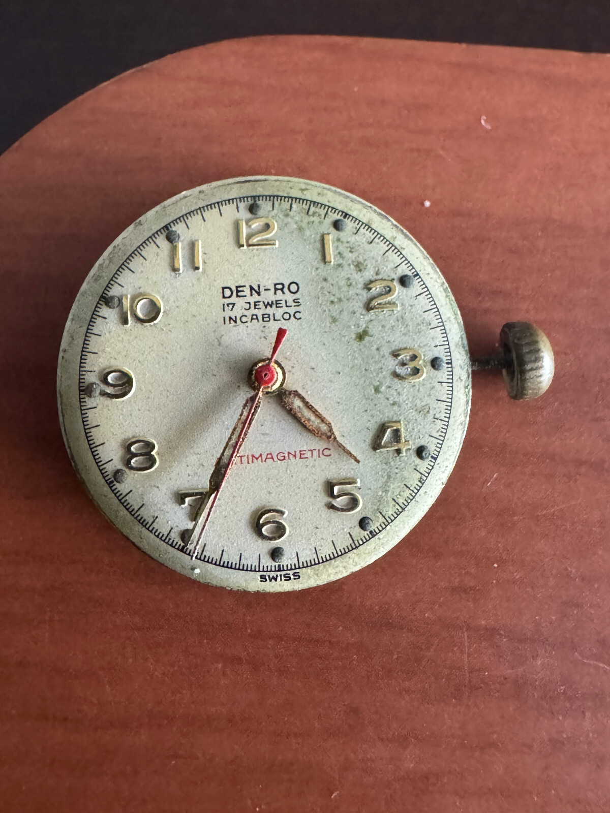 VINTAGE MEN’S DEN-RO SWISS WRIST WATCH MOVEMENT CAL. FELSA 465 KG KEEPING TIME