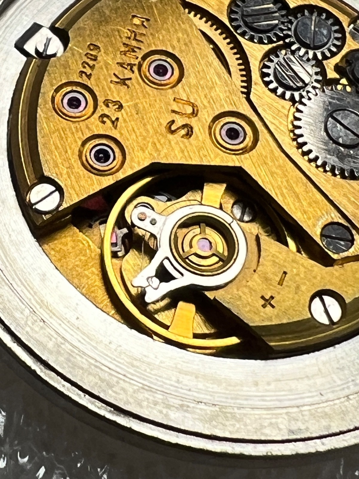 USSR LUCH movement 2209 caliber Gold Plated watch mechanism. FOR PARTS .