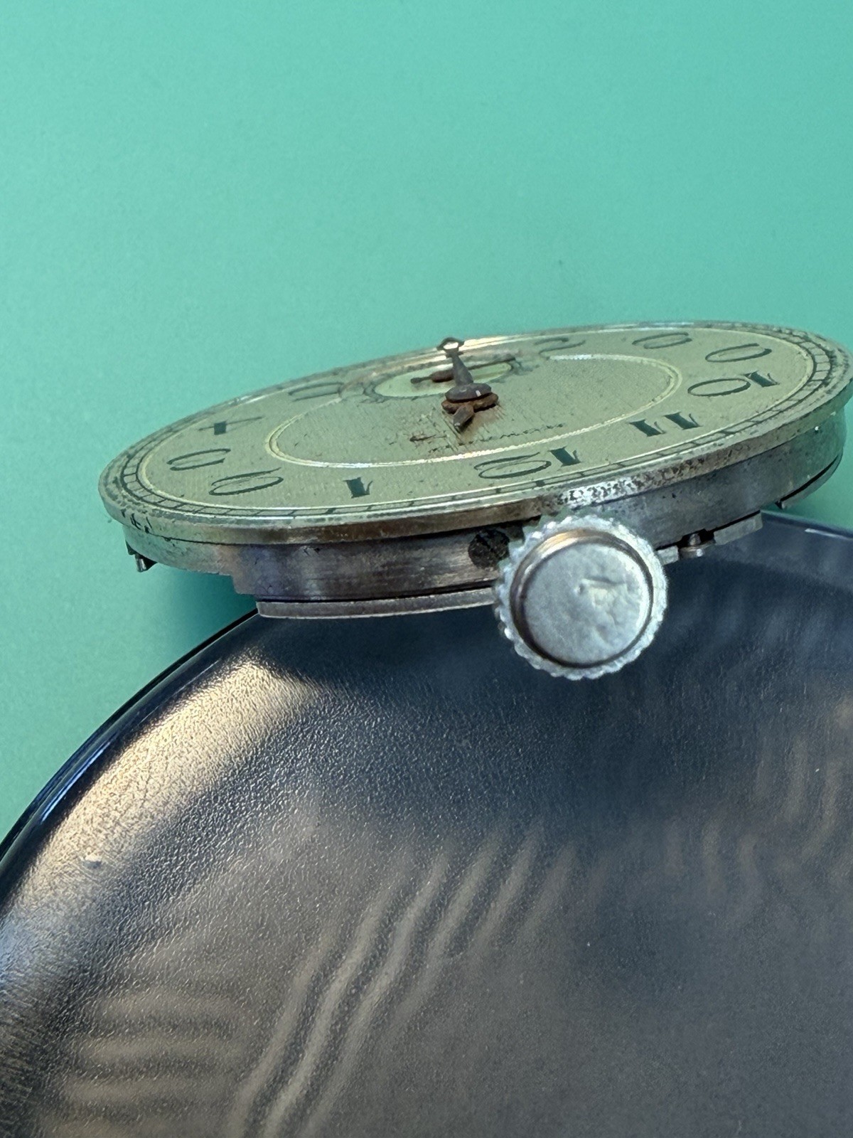 Vintage Howard 12s 17J Art Deco Pocket Watch Movement Parts Good Balance