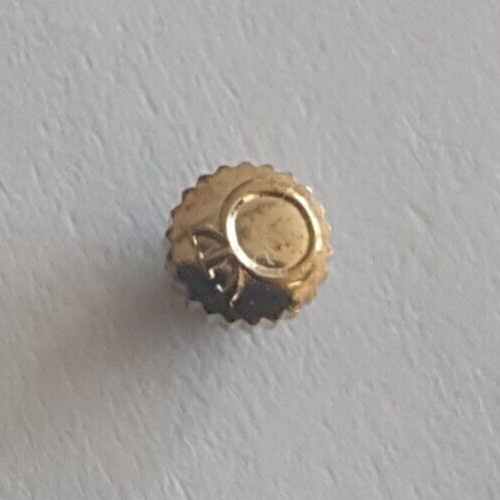 Milus Undercut Gold Plated Crown