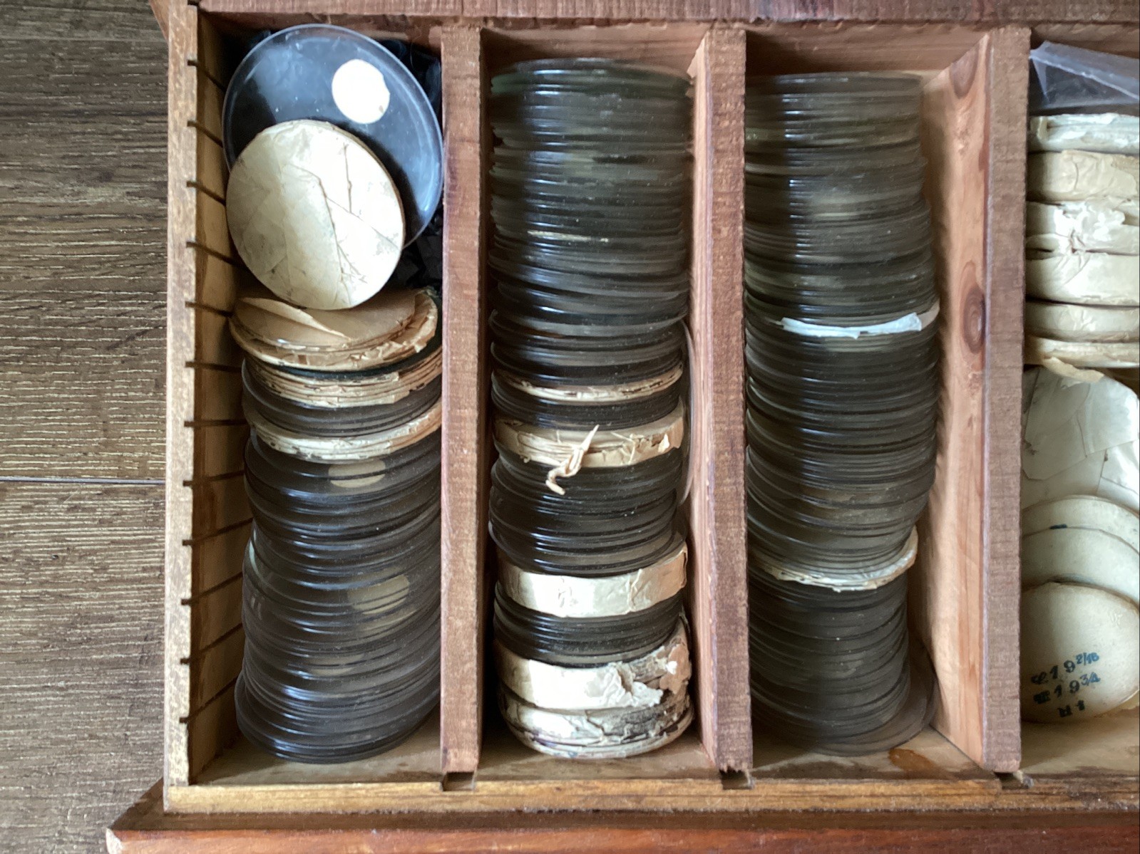 2 CABINETS FULL GLASS POCKET WATCH CRYSTAL FACE REPLACEMENT REPAIR PARTS
