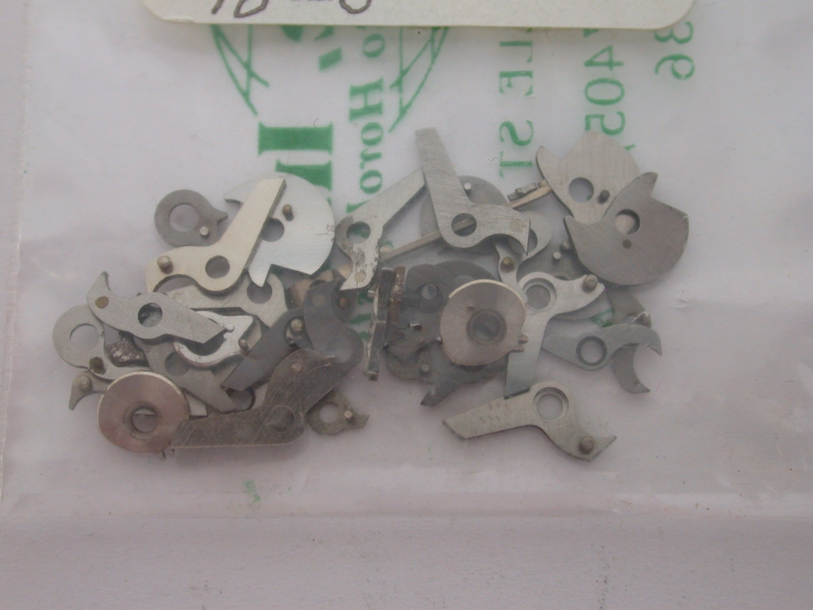 POCKET WATCH CLICKS FOR ILLINOIS, SIZE 18-0, AS PKGED BY S. LA ROSE – 37MR2