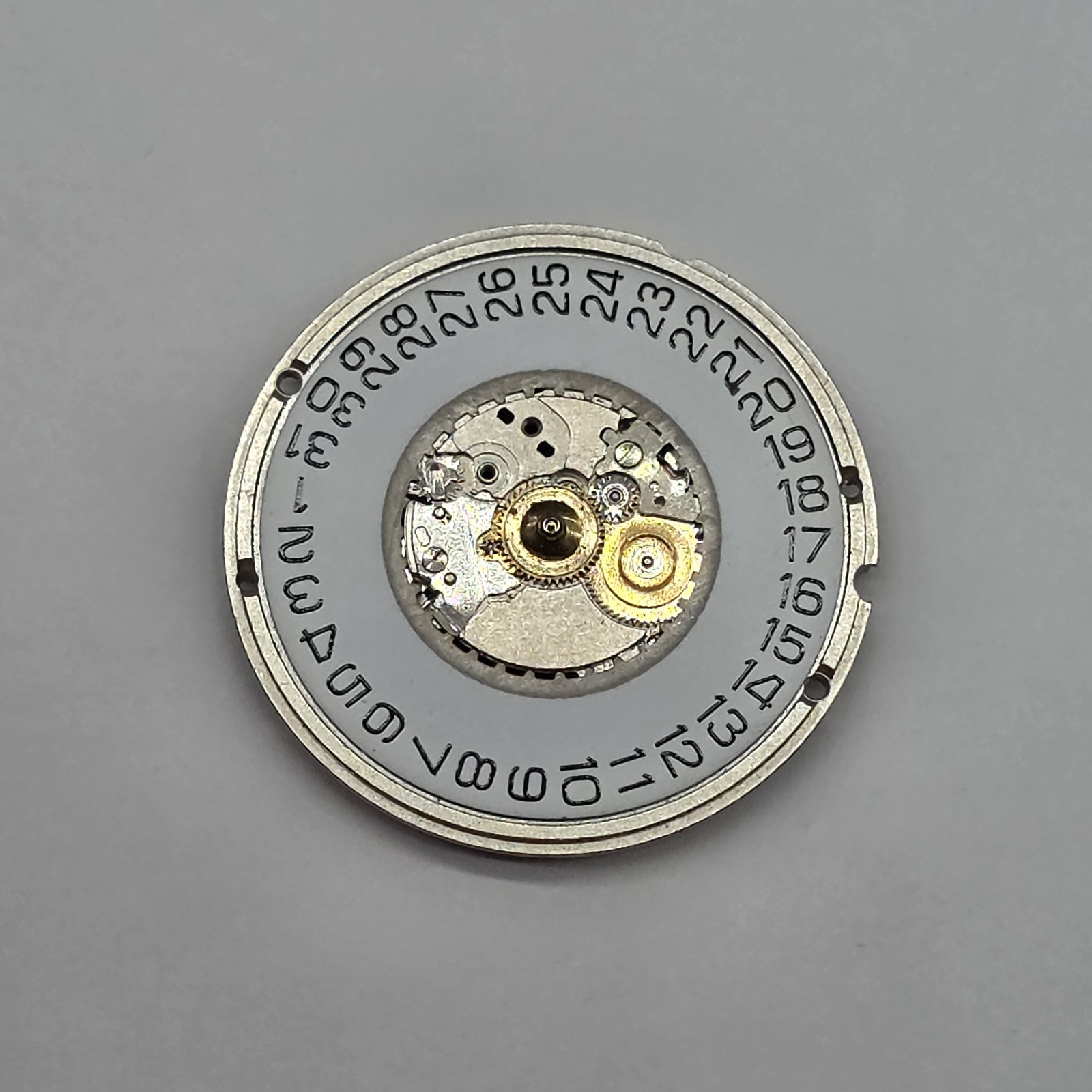 Tag Heuer Watch Movement Lot Of 5 Quartz 7 Jewels Swiss Parts Or Repair #203