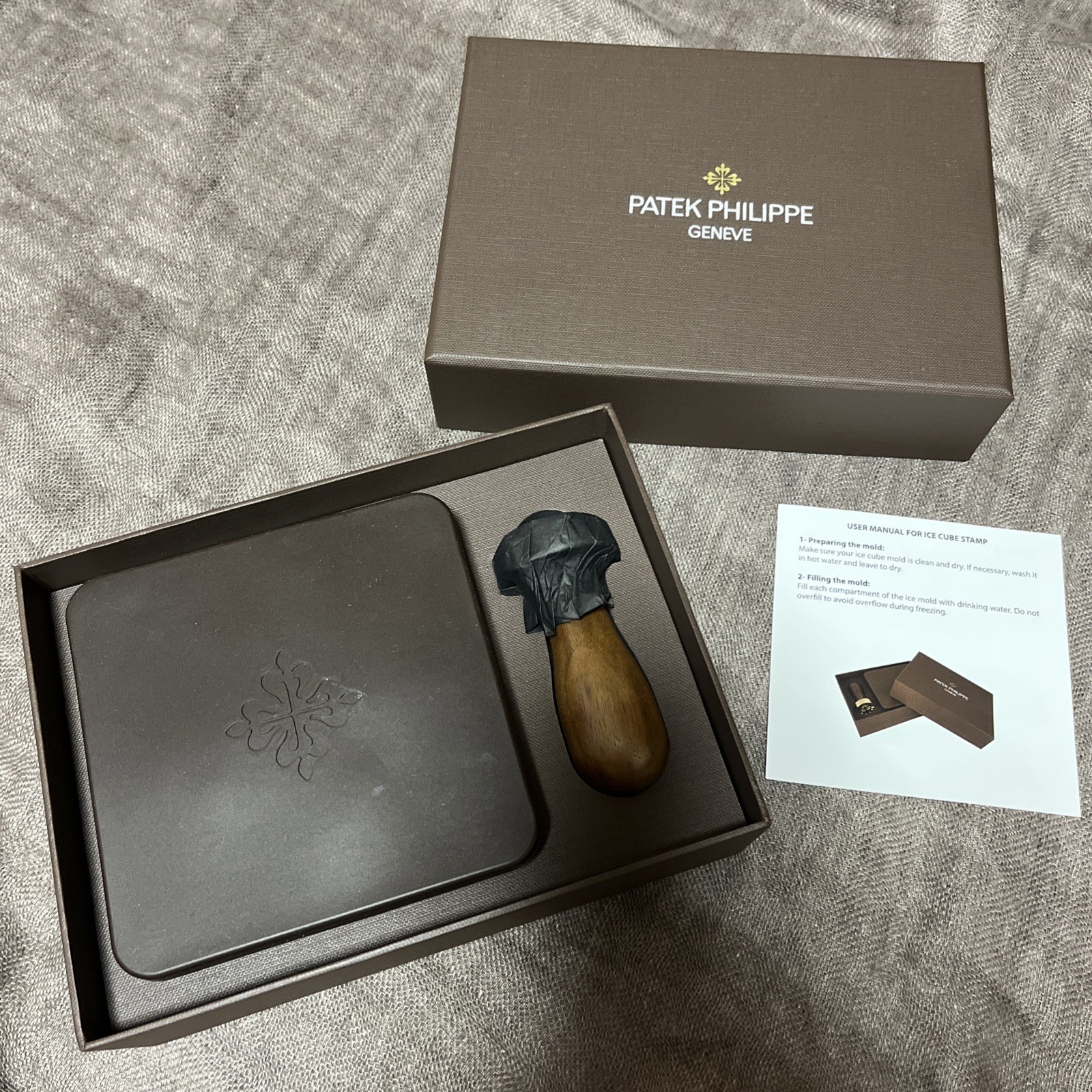 Patek Philippe Ice Cube Stamp Document Stamp Special gift for VIP customers