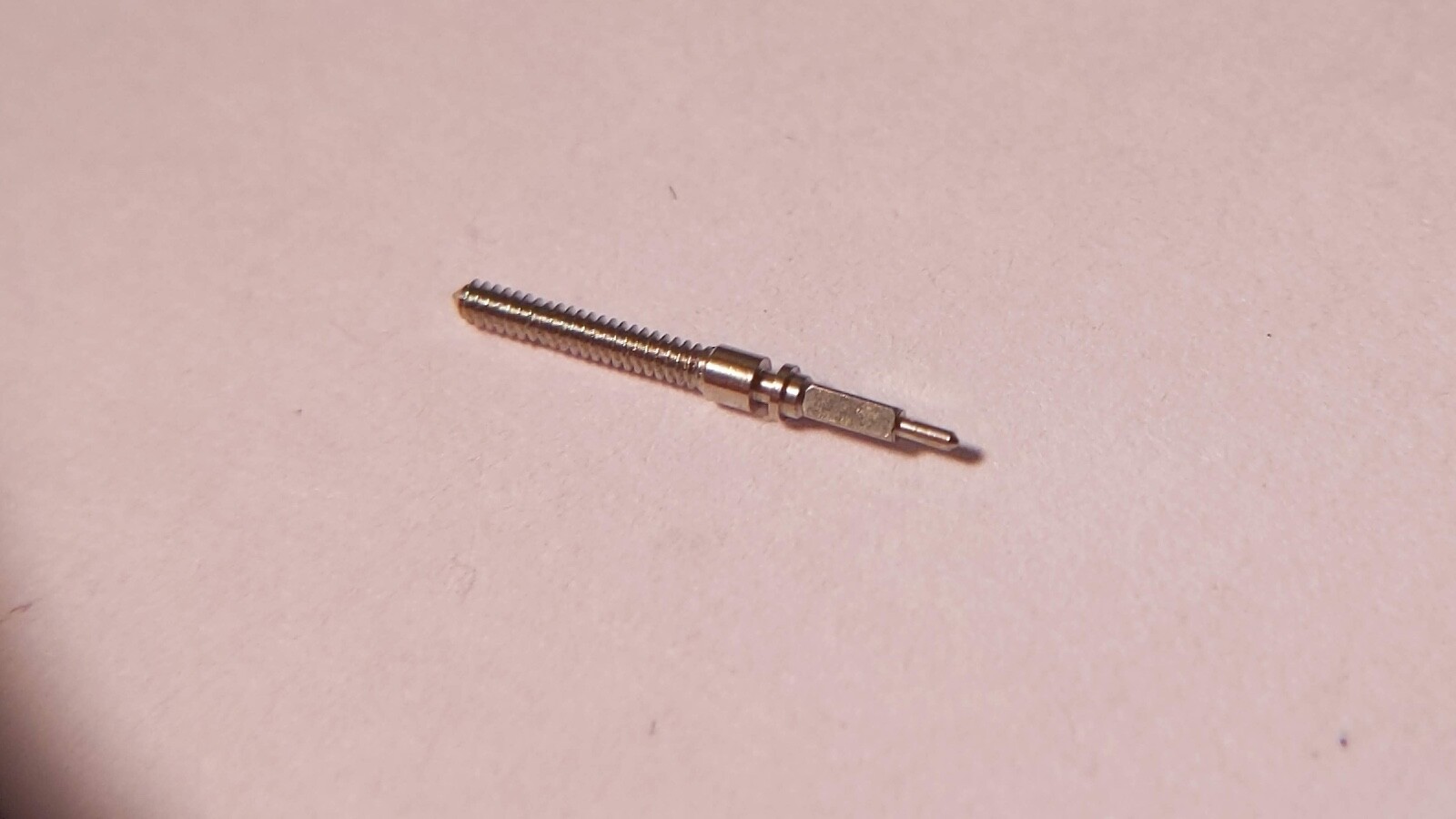 Lecoultre 9 OL winding stem part 32 genuine NOS vintage tap 10 (0.90mm)