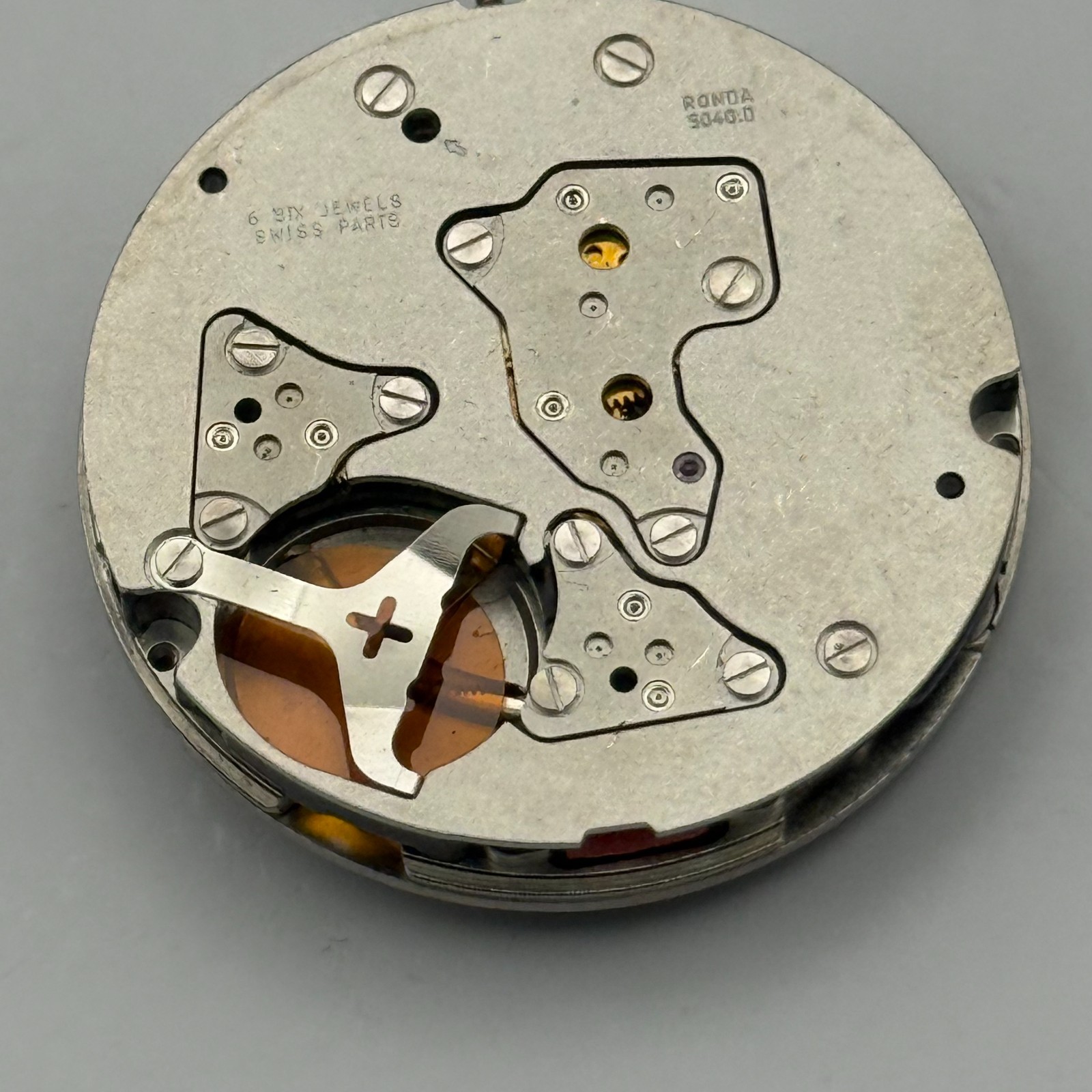 Ronda 5040.D Watch Movement Quartz Swiss 6 Jewels Vintage Parts Repair 28.6mm