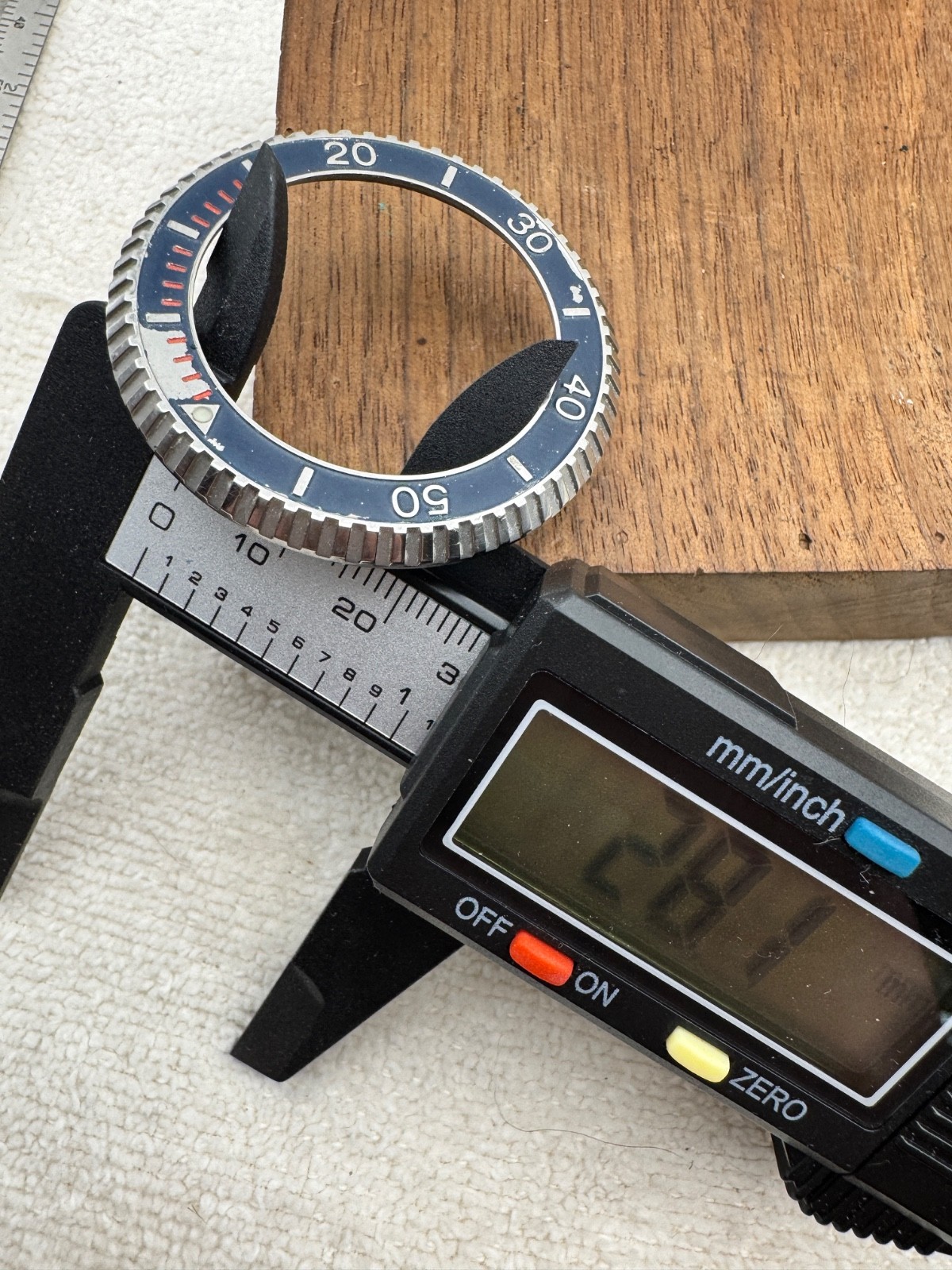 Tissot Seastar 1st edition blue watch bezel – Original