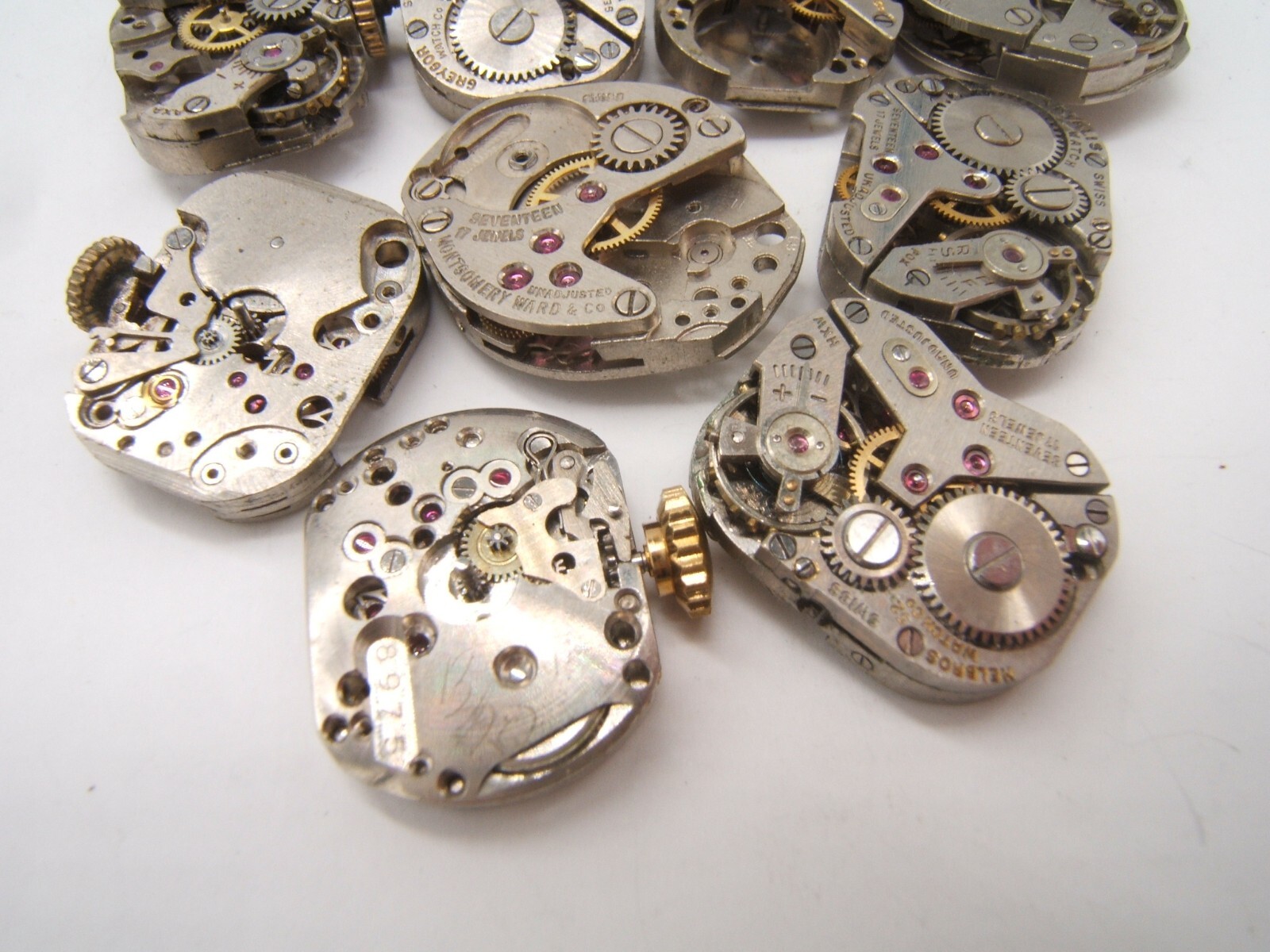 13 SMALL WOMEN’S WATCH MOVEMENTS PARTS REPAIR MECHANICAL WIND UP (LOT BC)