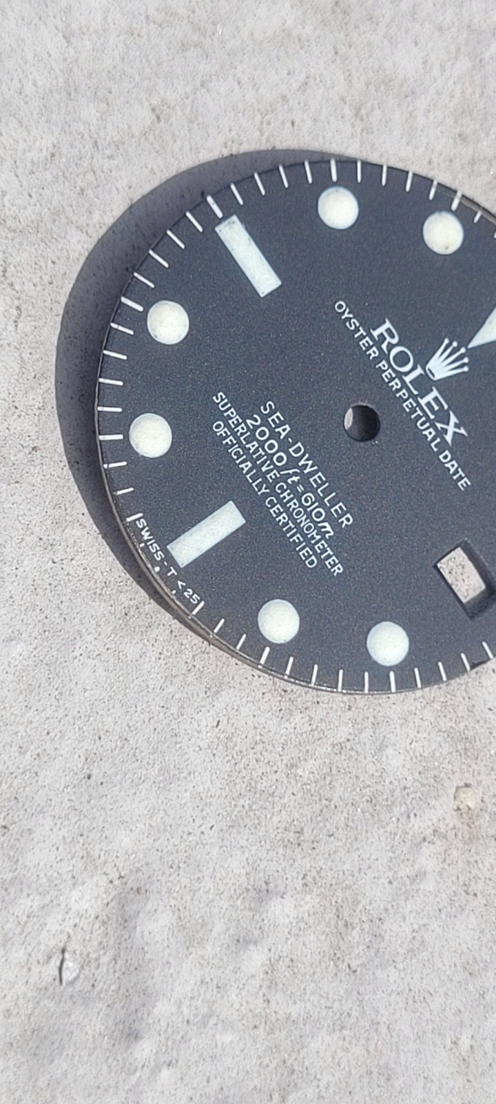 Rolex 100% genuine vintage Sea-dweller 1665 dial in great shape,see all pictures