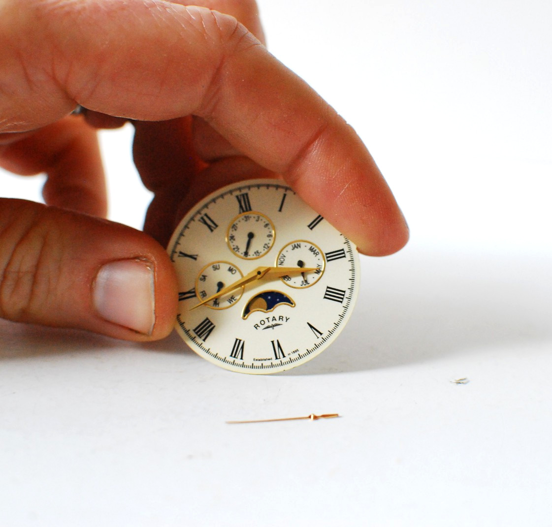 ROTARY GS00124/03 MOONPHASE WATCH MOVEMENT, WITH DIAL AND HANDS – UNTESTED