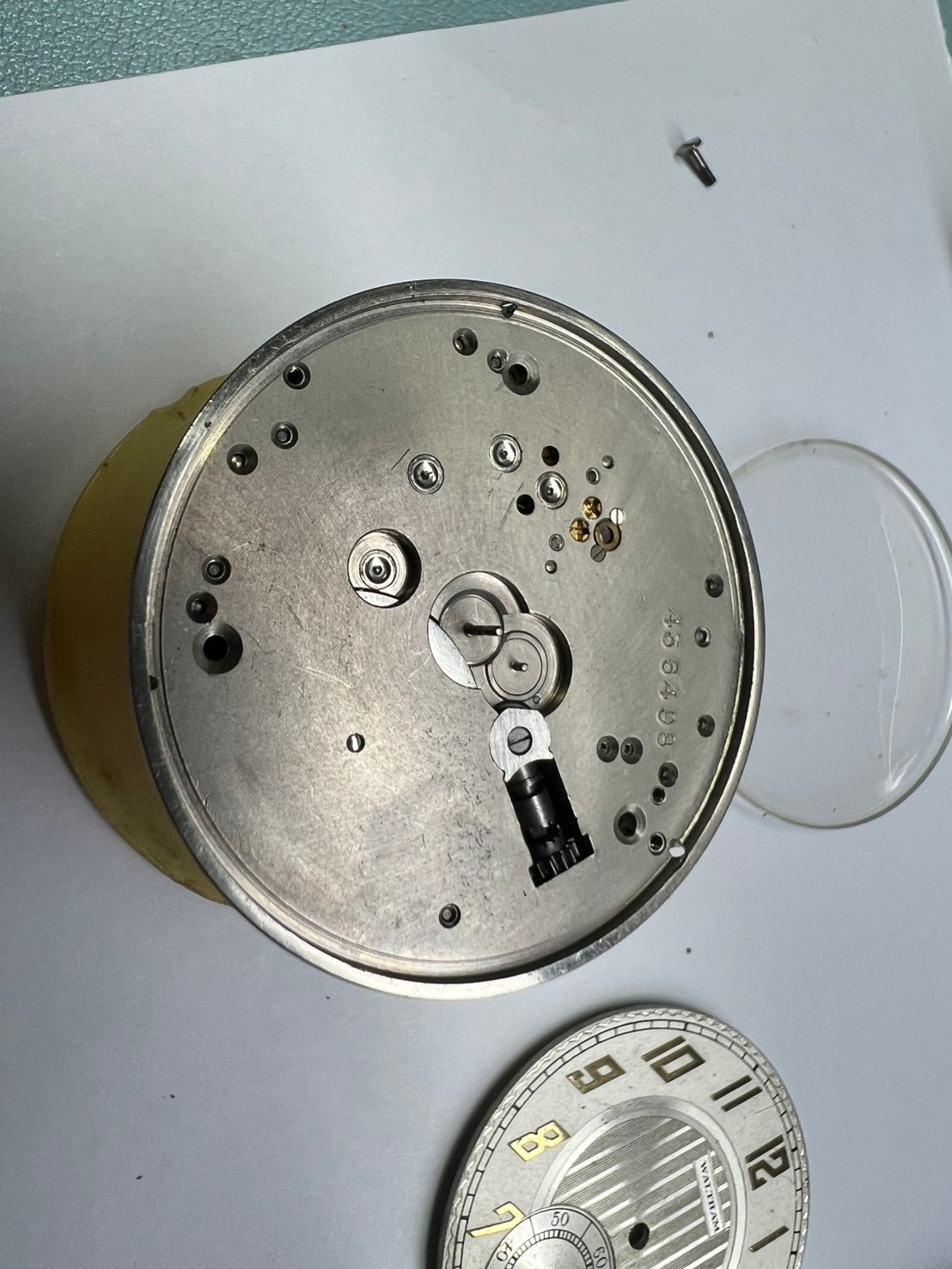 147. Waltham 12 s 7 J Y 1928 grade 210 model 1894 movement part good balance