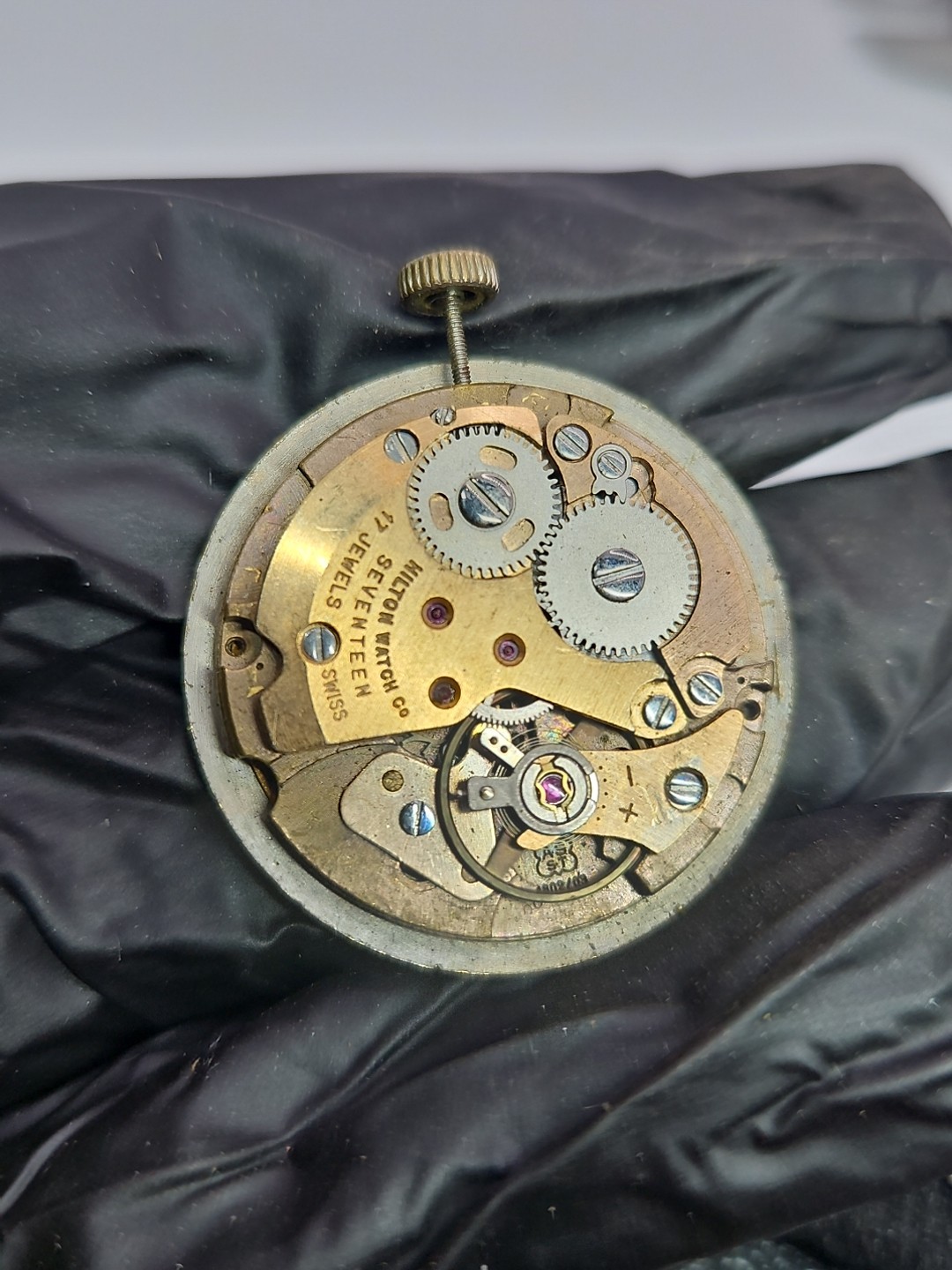 Hilton 17J Watch Movement For Repair Ticks (L3)