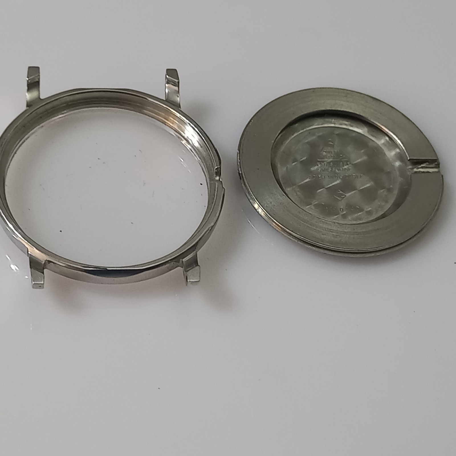 NOS 70s Vintage Omega De Ville Stainless Steel Watch Case – Ref. 111.0140 – 32mm