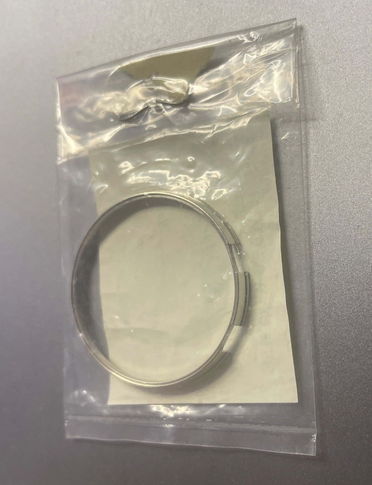 884 025 ORIGINAL NOS HOLDING RING FOR VINTAGE SEIKO WATCH DIAL/MOVEMENT