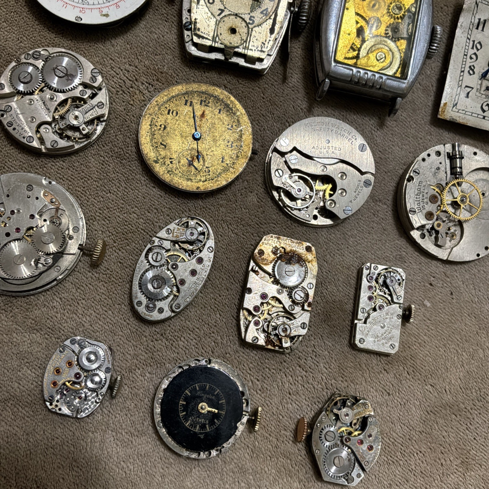 Lot of 15 VTG Wrist & Pocket Watch Movements For Parts or Repair