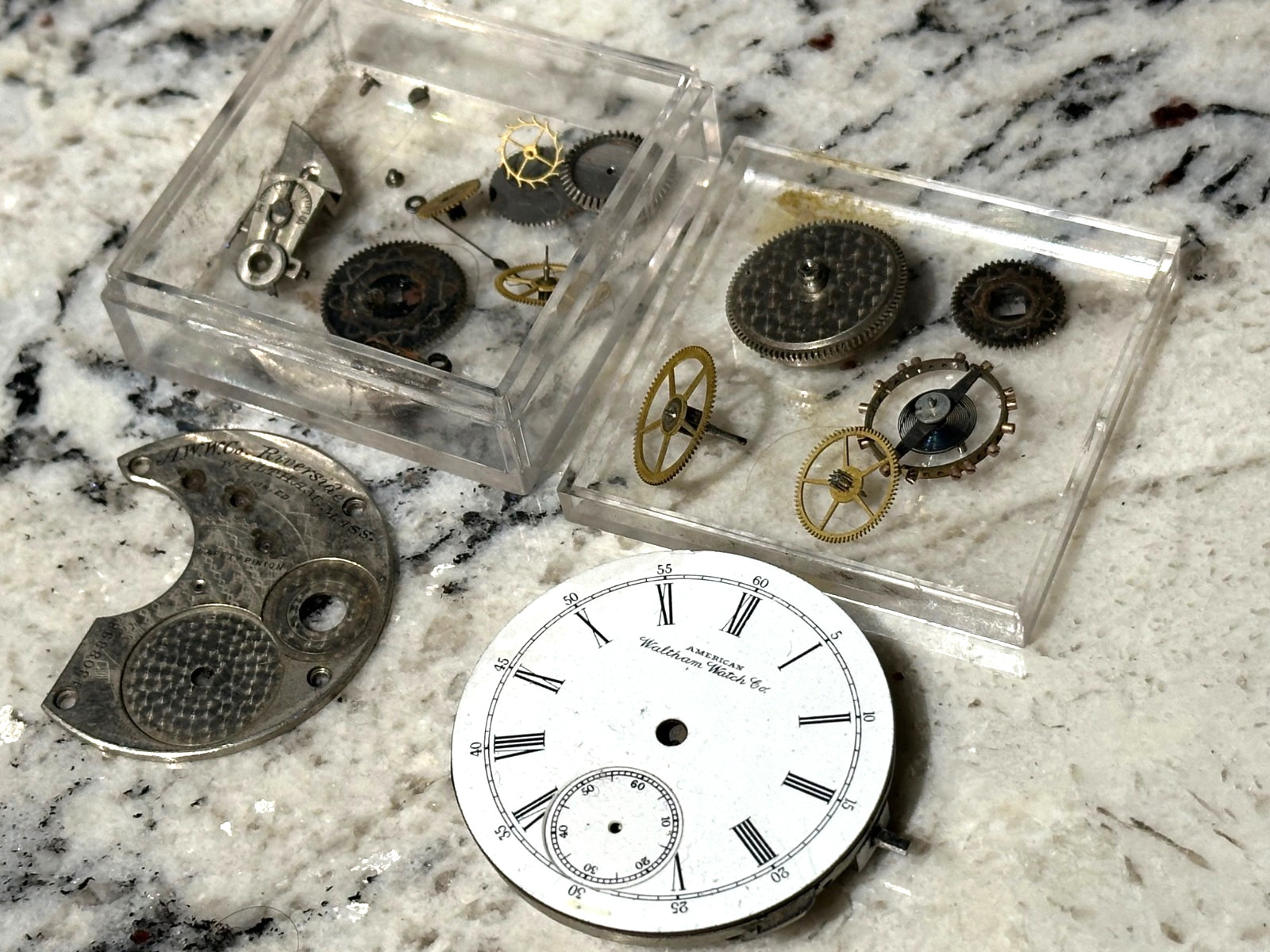 AMERICAN WALTHAM WATCH CO. Vintage Pocket Watch Movement Parts/Repair Only USA