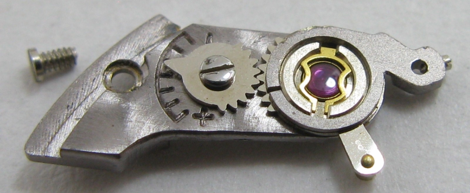Mido 1117PC / 1117 PC 17 j. Watch part complete balance wheel bridge