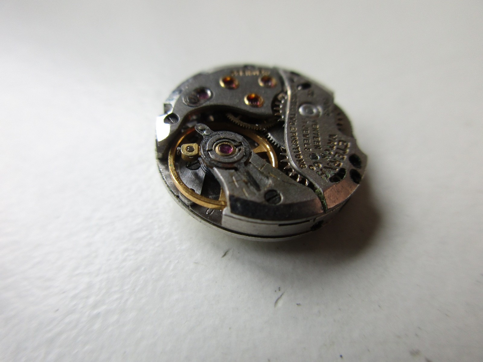 Eterna cal. 1418U Swiss watch movement – for use of parts