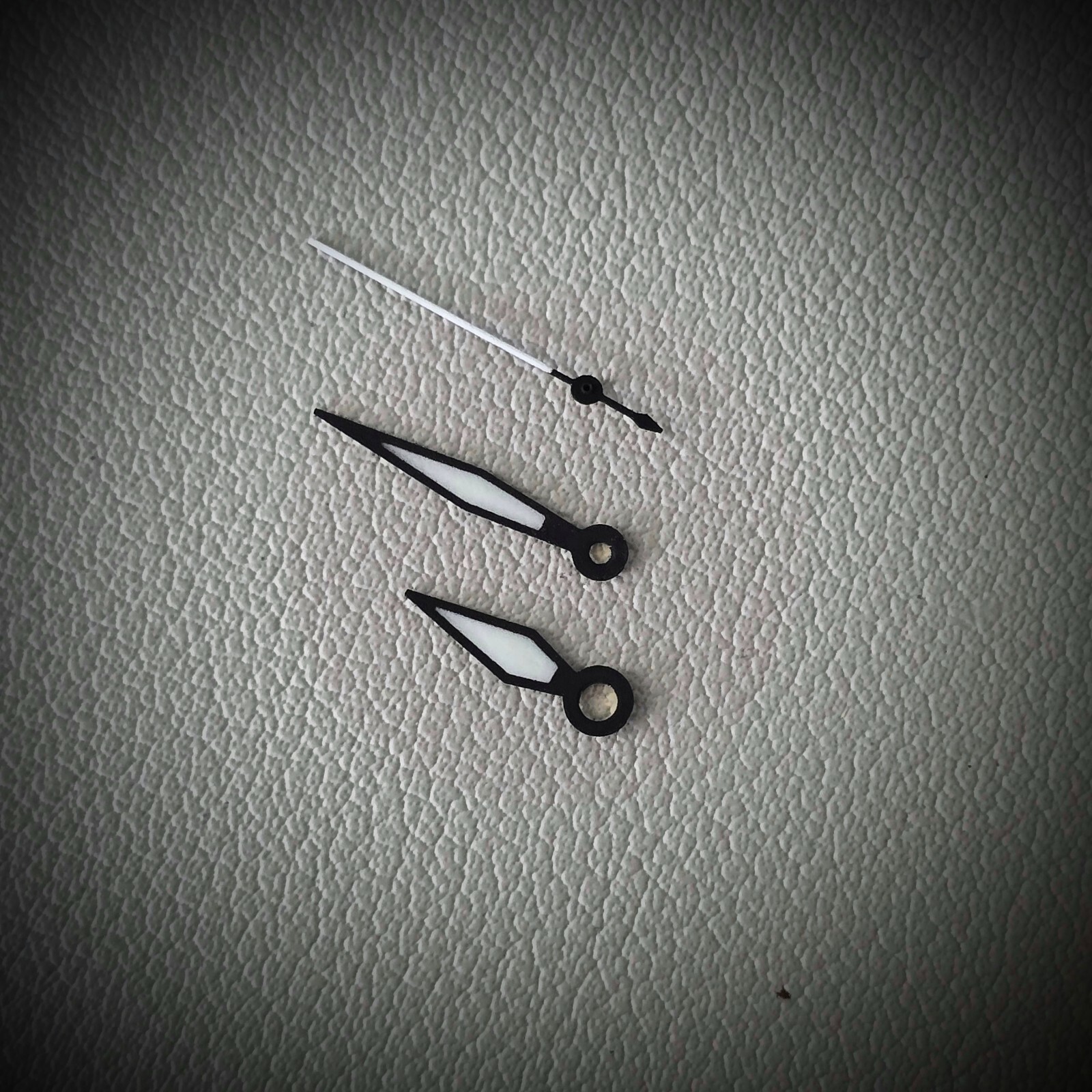 HANDS SET KUNAI STYLE BLACK MATTE BGW9 / SEIKO MOD SKX SKX007 NH35 NH36 NH34