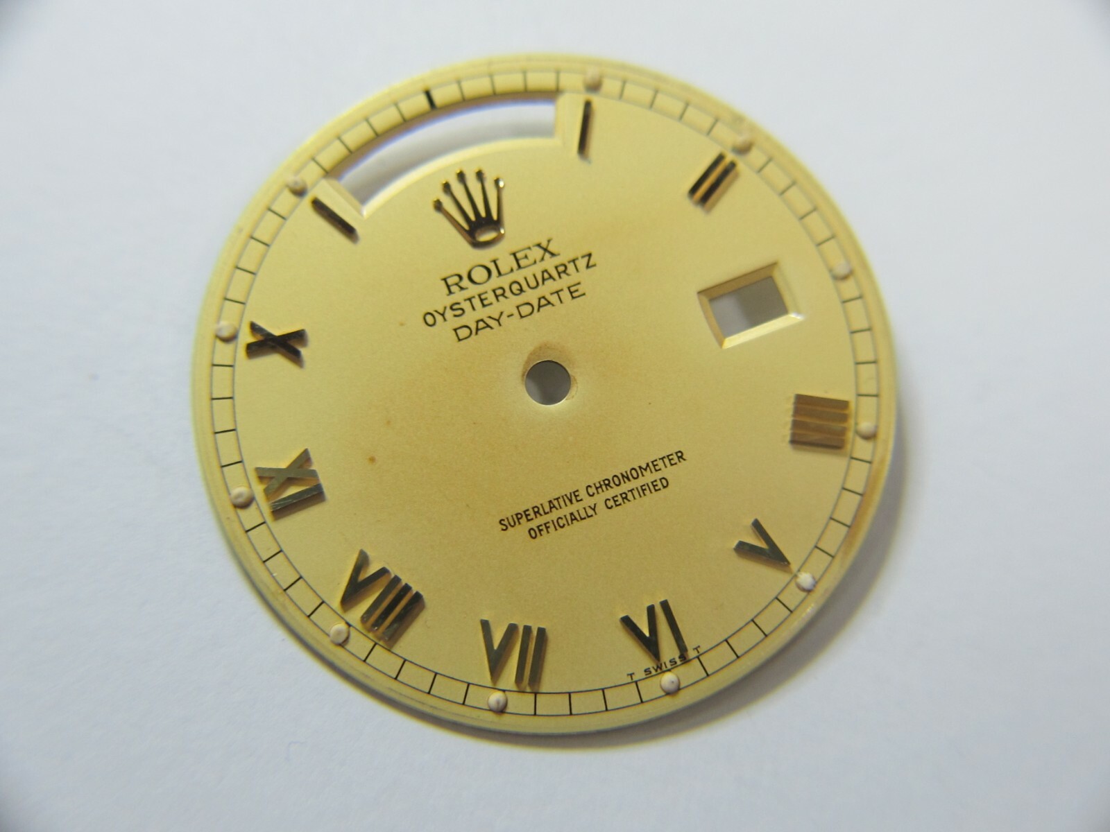 ROLEX OYSTER QUARTZ DAY-DATE GOLDEN DIAL & ROMAN NUMERAL MARKERS 28mm