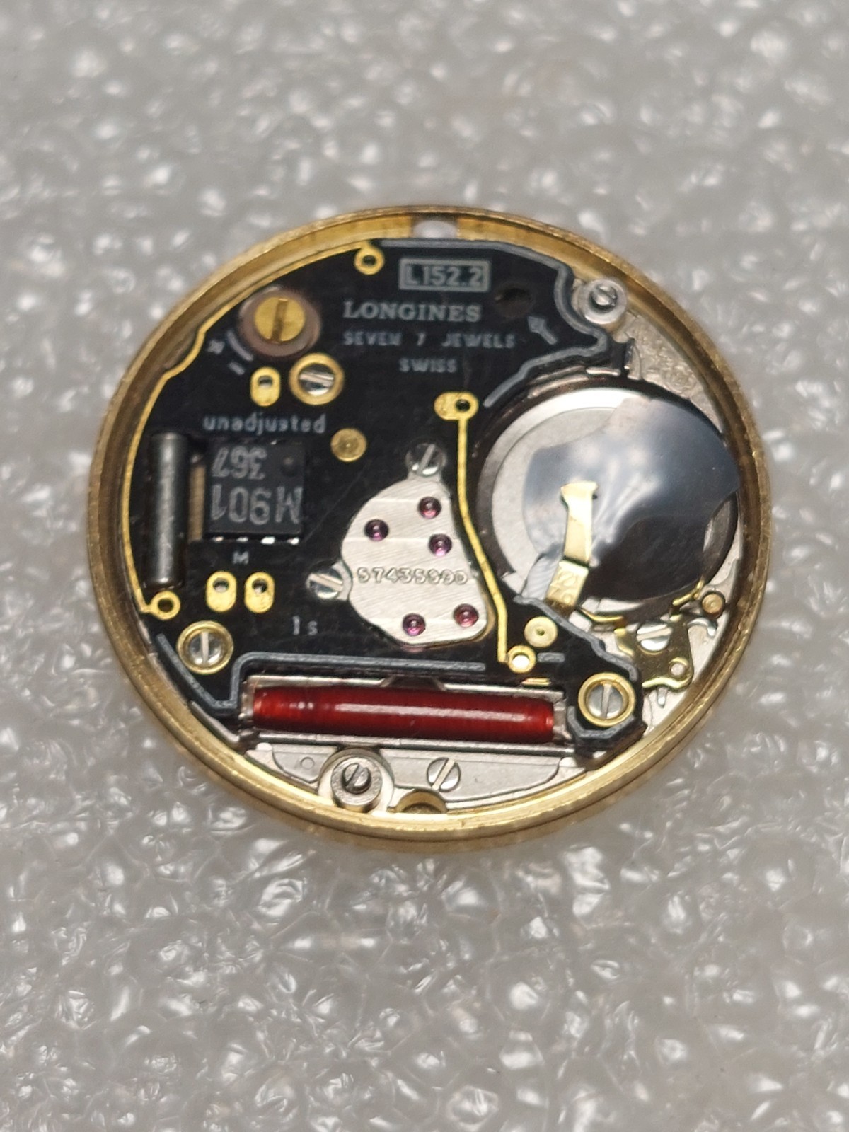 longines quartz movement L152.2 eta 256.111