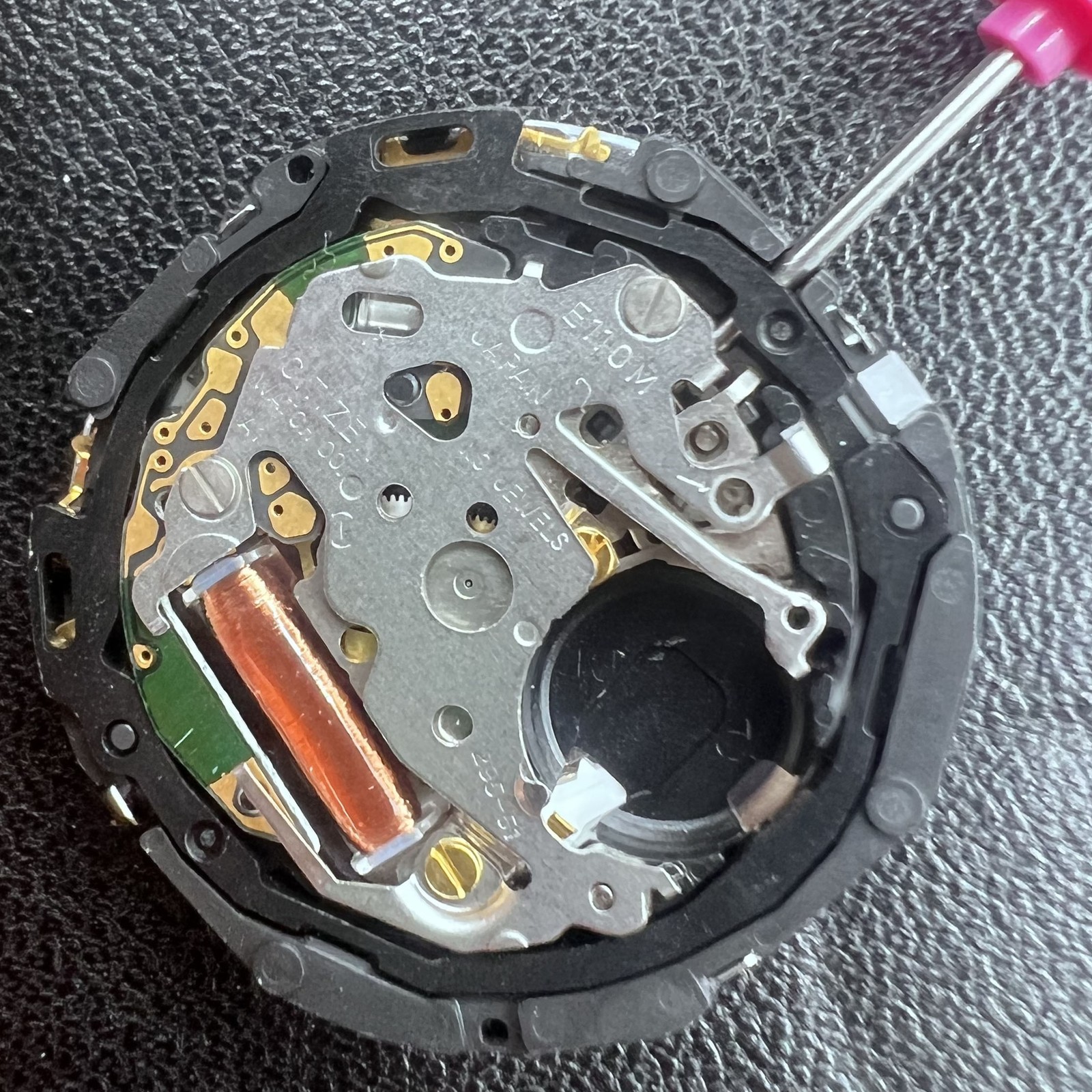 Miyota /Citizen E110 Quartz Watch Movement Eco-drive Date At 3 Solar Movement